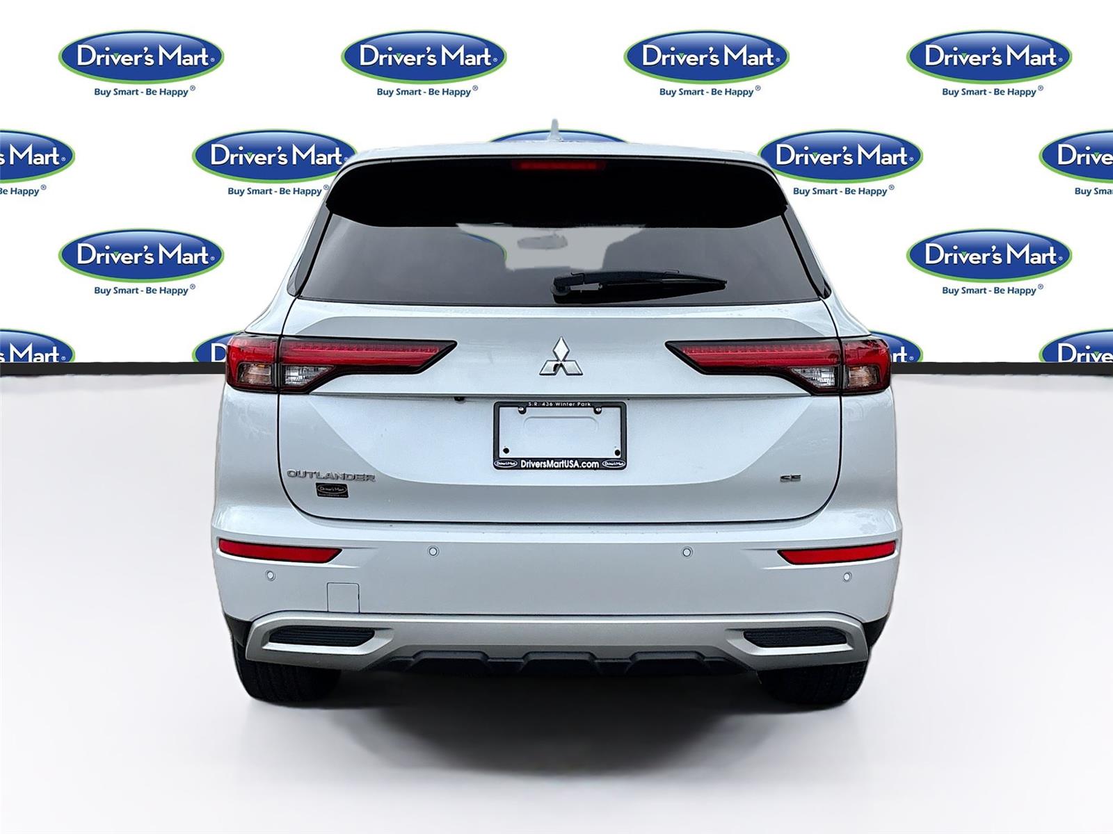 2022 Mitsubishi Outlander SE