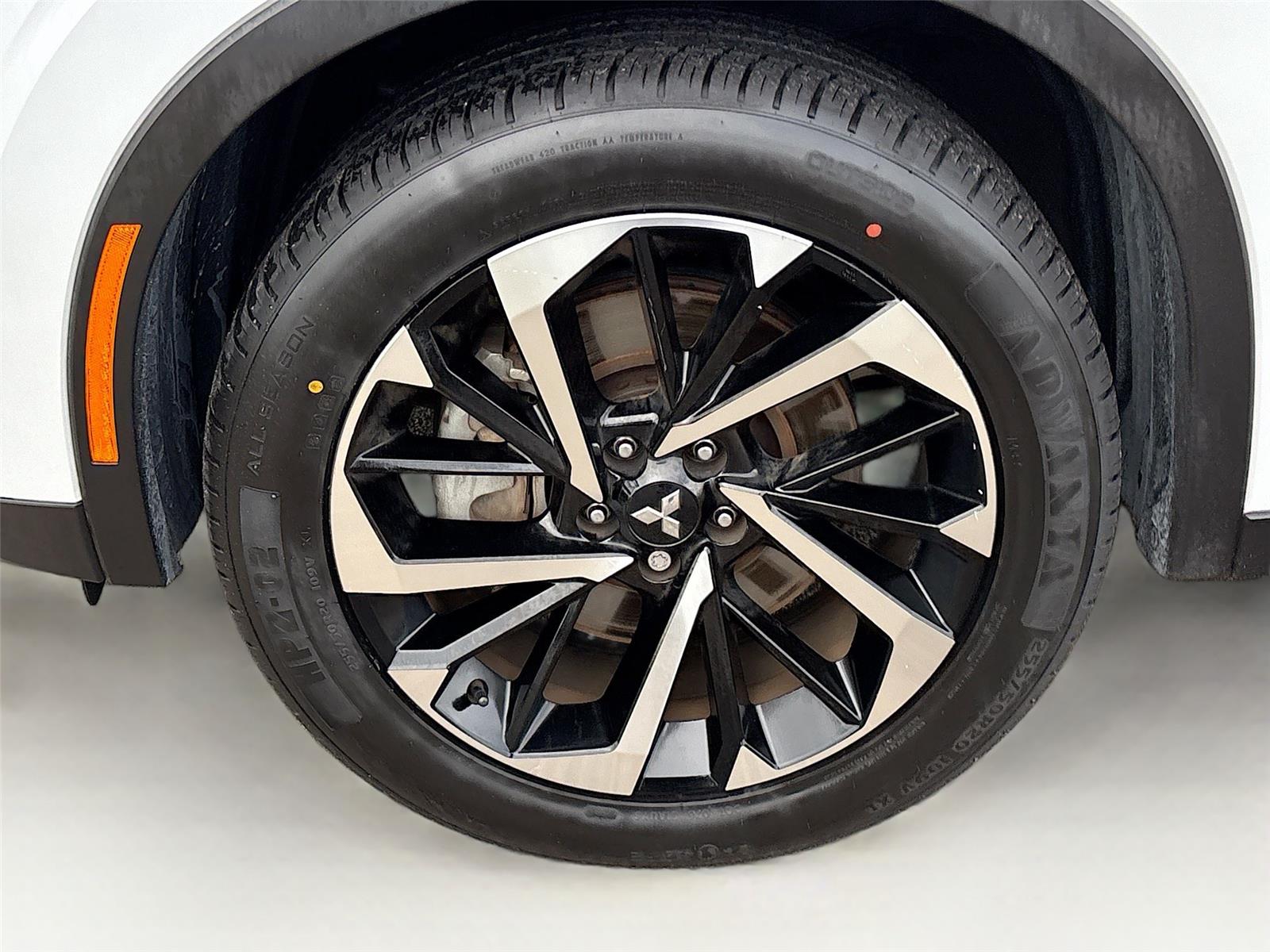 2022 Mitsubishi Outlander SE