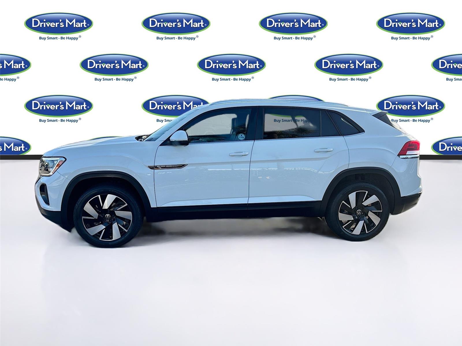 2025 Volkswagen Atlas Cross Sport 2.0T SE w/Technology