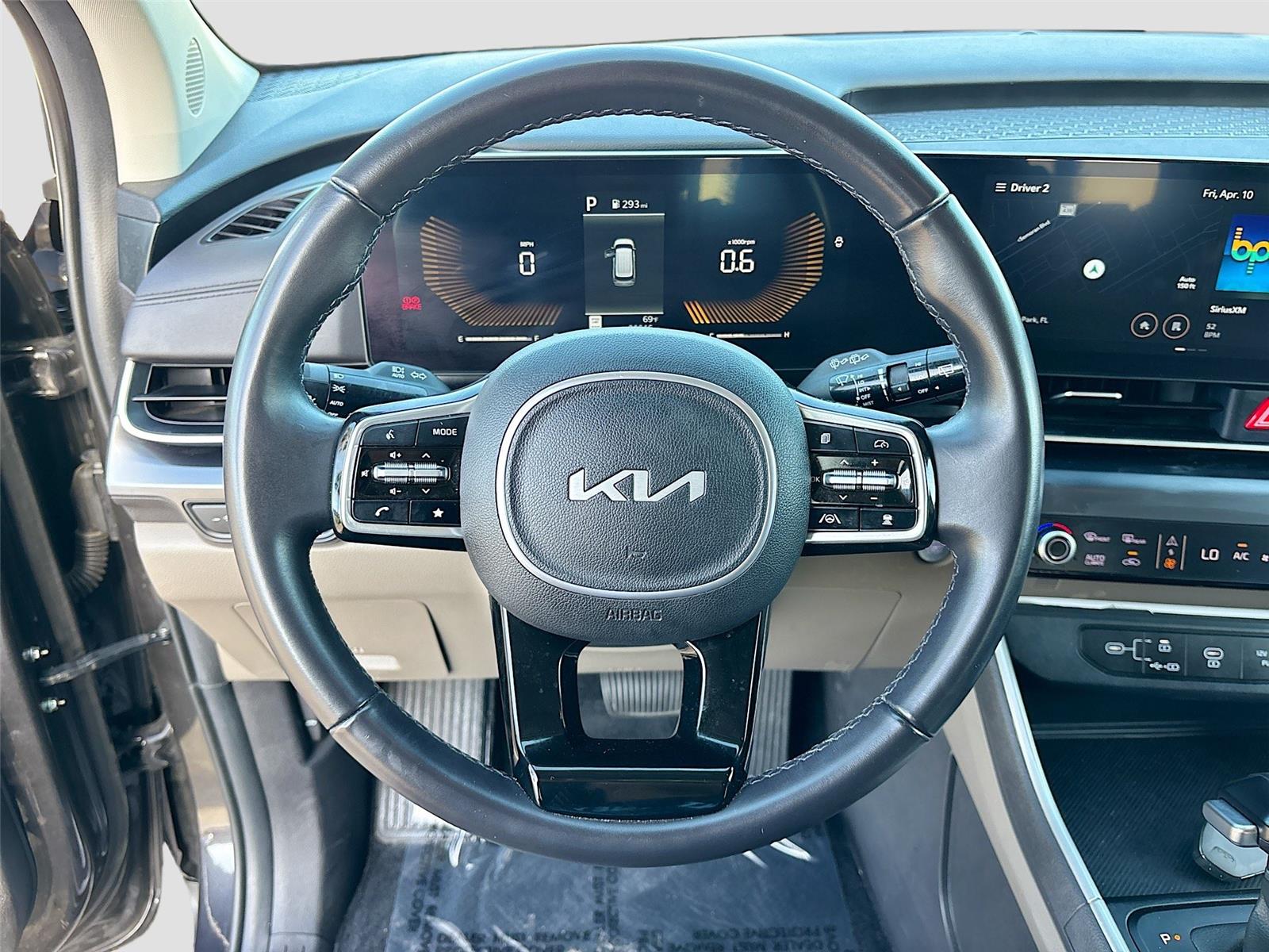 2025 Kia Carnival LXS