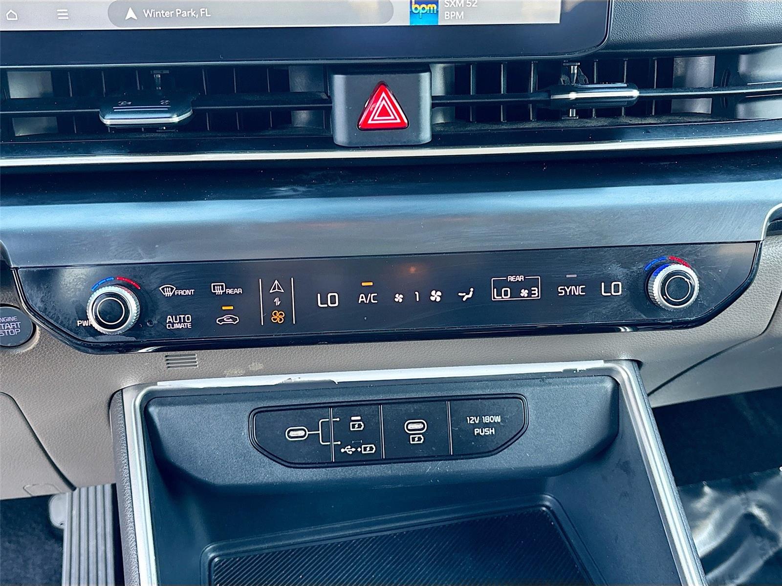 2025 Kia Carnival LXS