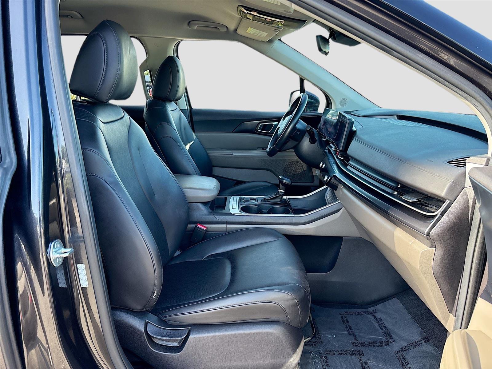 2025 Kia Carnival LXS