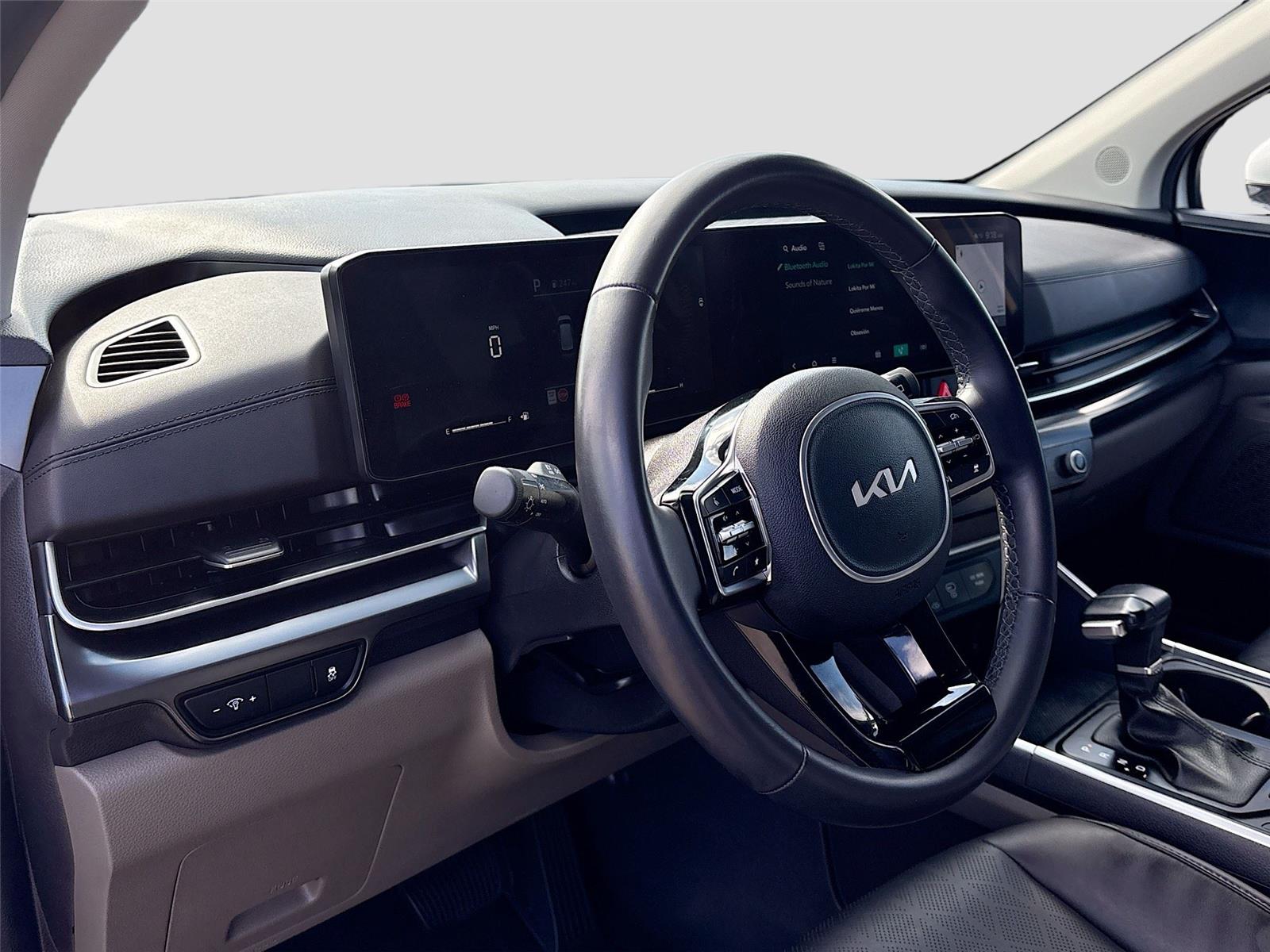 2025 Kia Carnival LXS