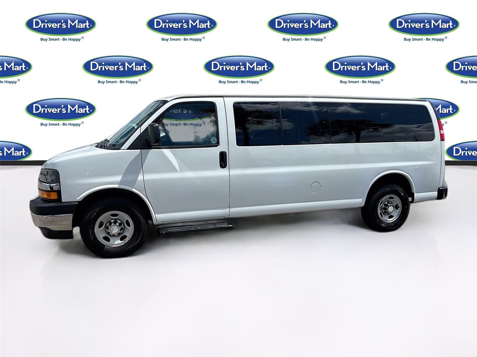 2018 Chevrolet Express Passenger LT
