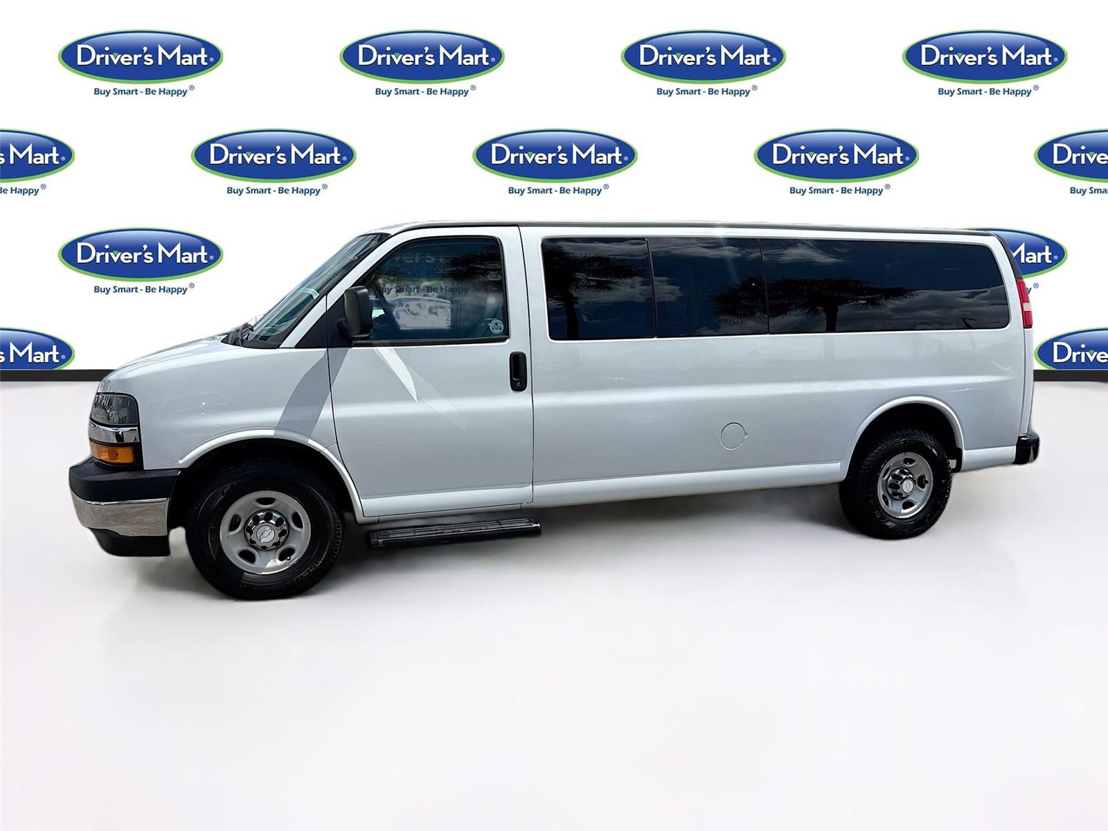 2018 Chevrolet Express Passenger LT