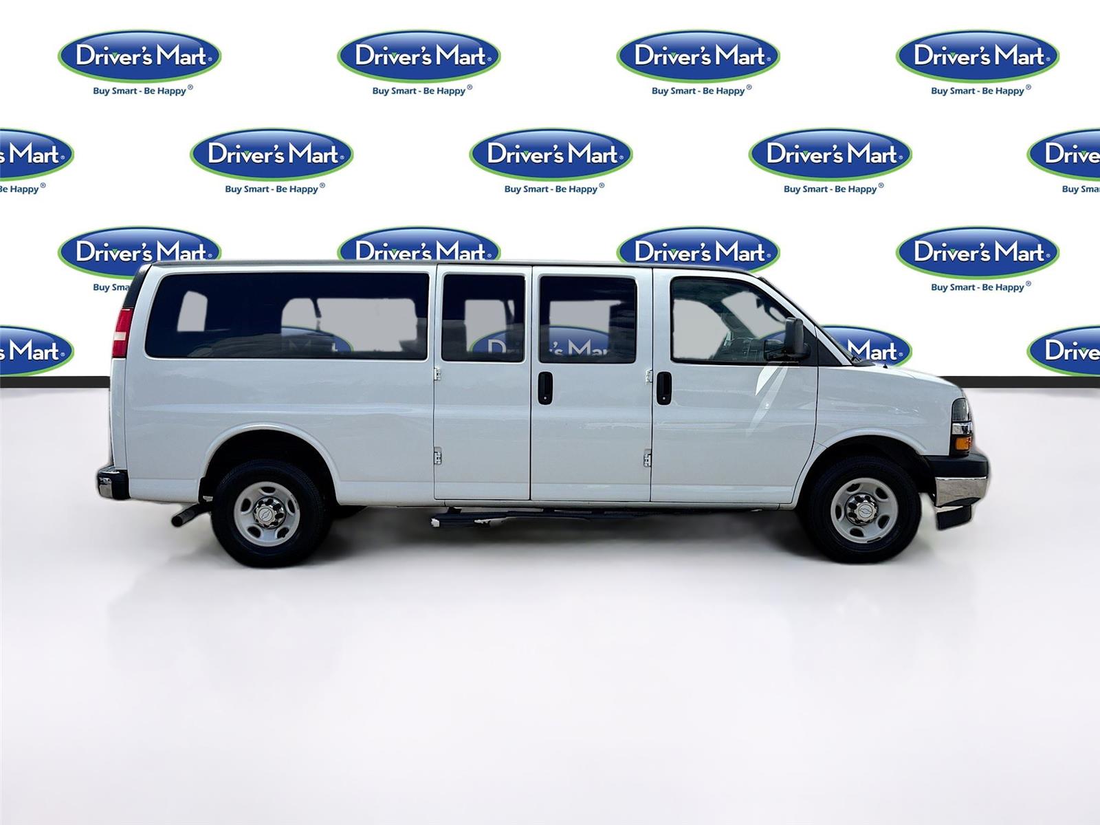 2018 Chevrolet Express Passenger LT