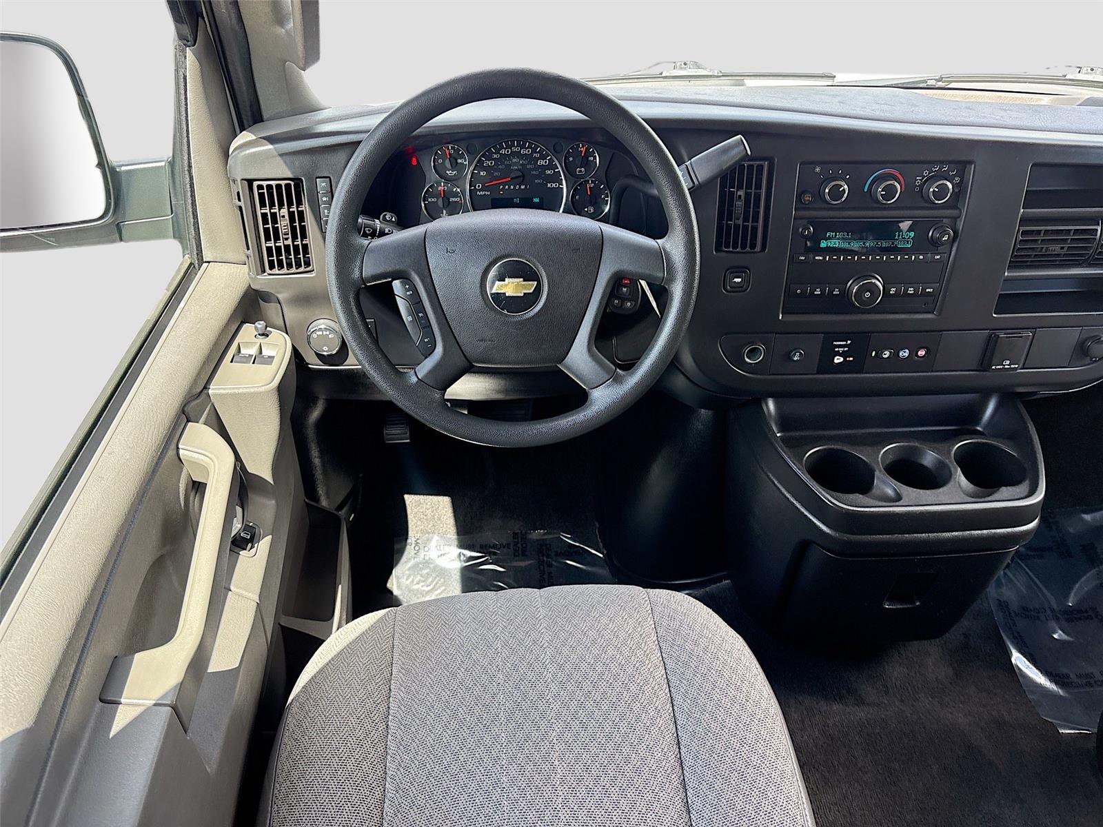 2018 Chevrolet Express Passenger LT