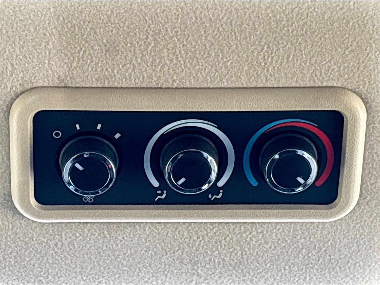 2018 Chevrolet Express Passenger LT