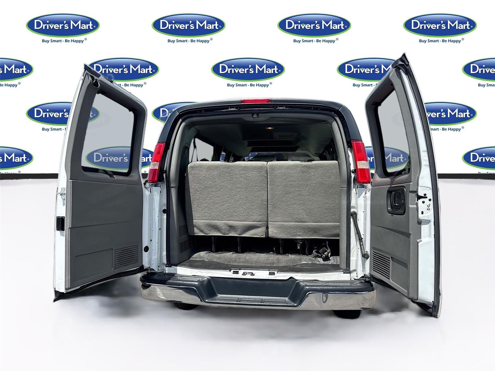 2018 Chevrolet Express Passenger LT
