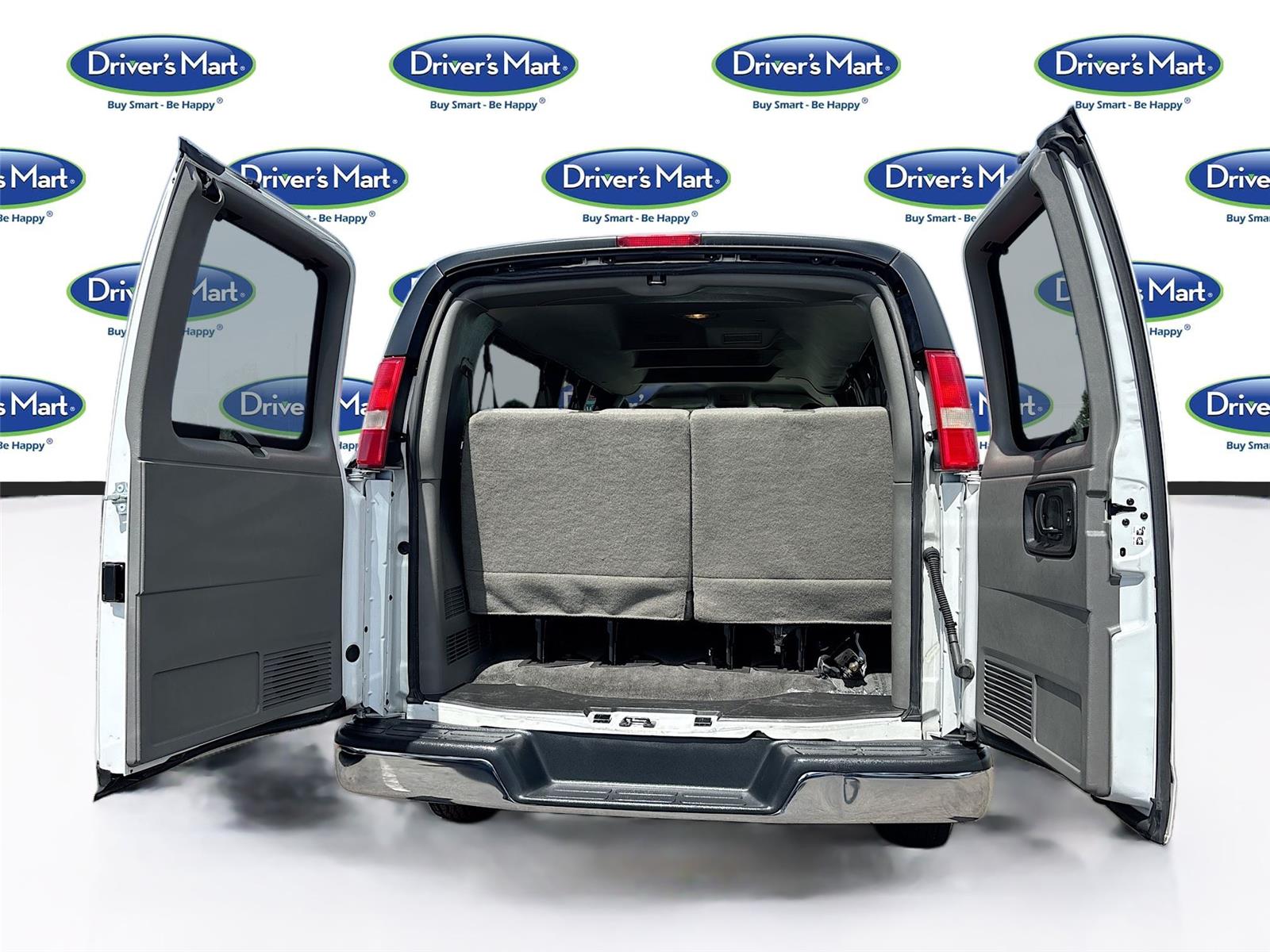 2018 Chevrolet Express Passenger LT
