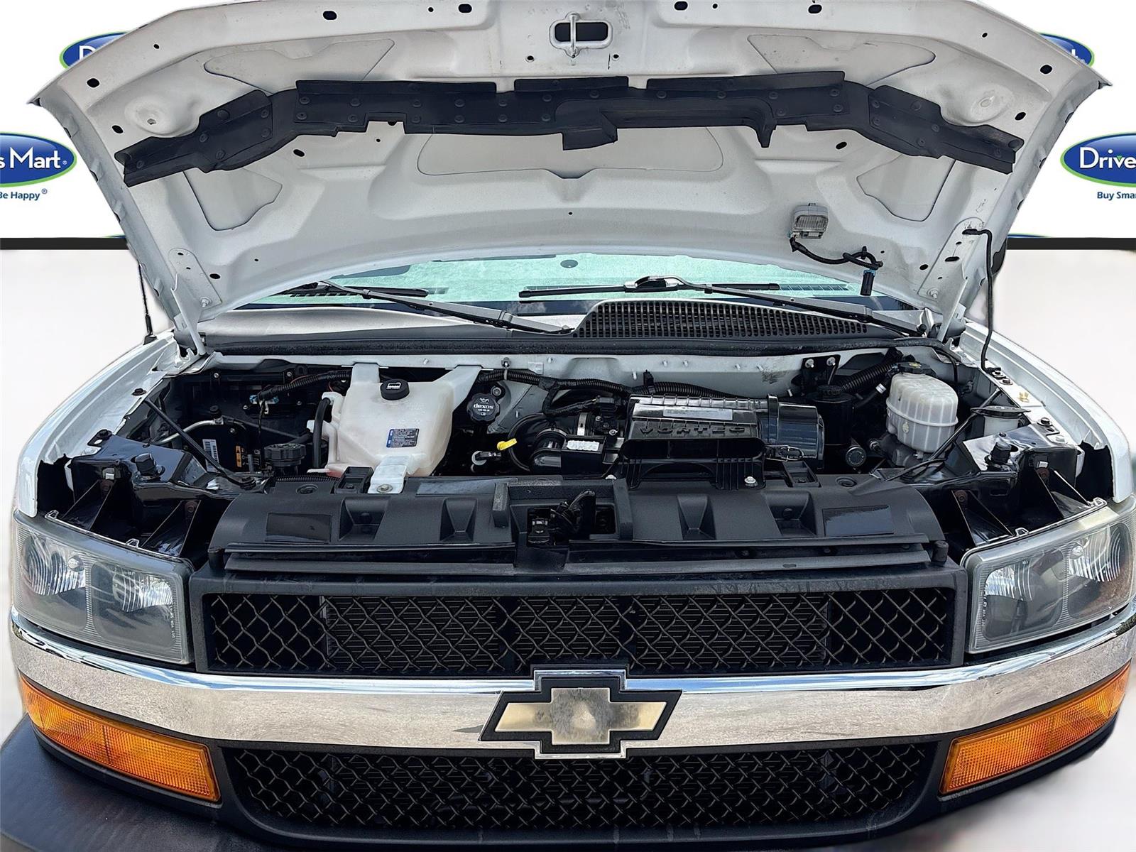 2018 Chevrolet Express Passenger LT