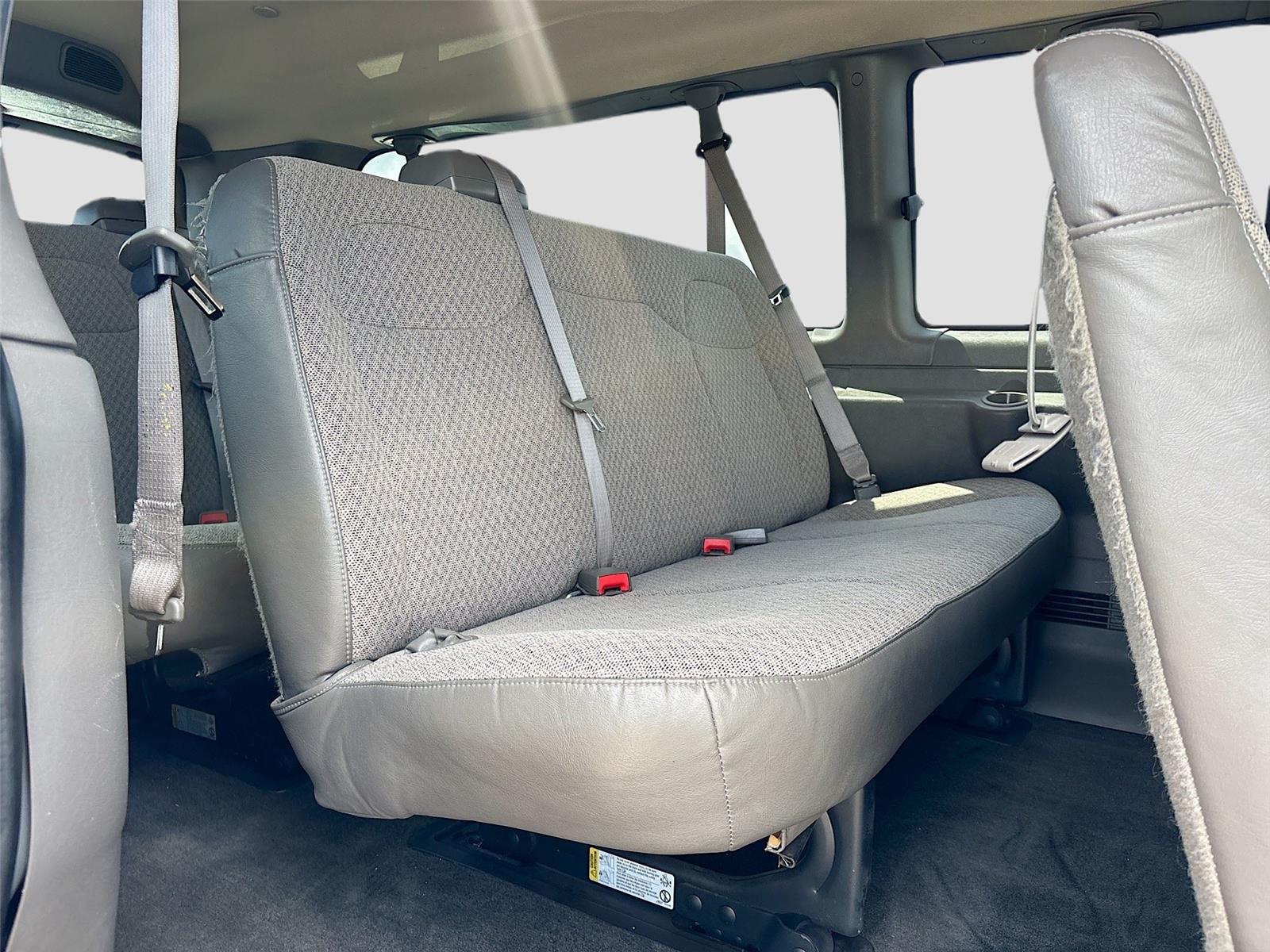 2018 Chevrolet Express Passenger LT