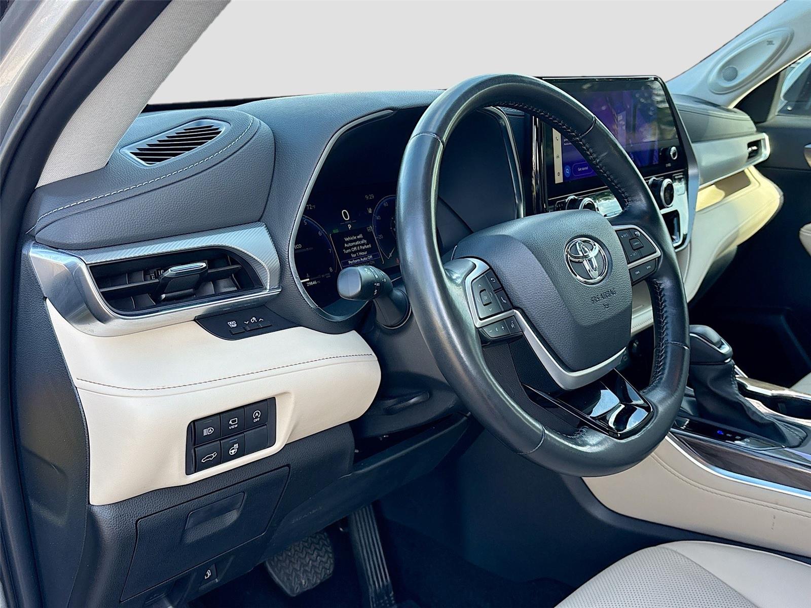 2024 Toyota Highlander Platinum