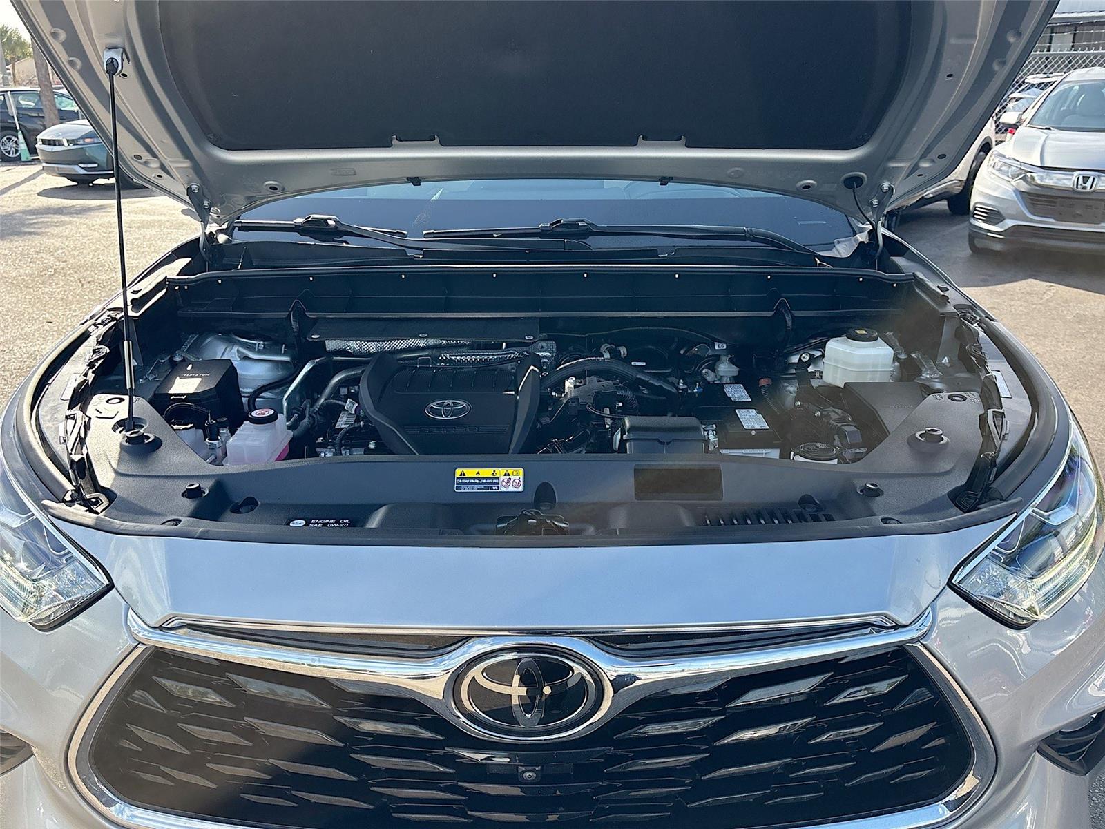 2024 Toyota Highlander Platinum