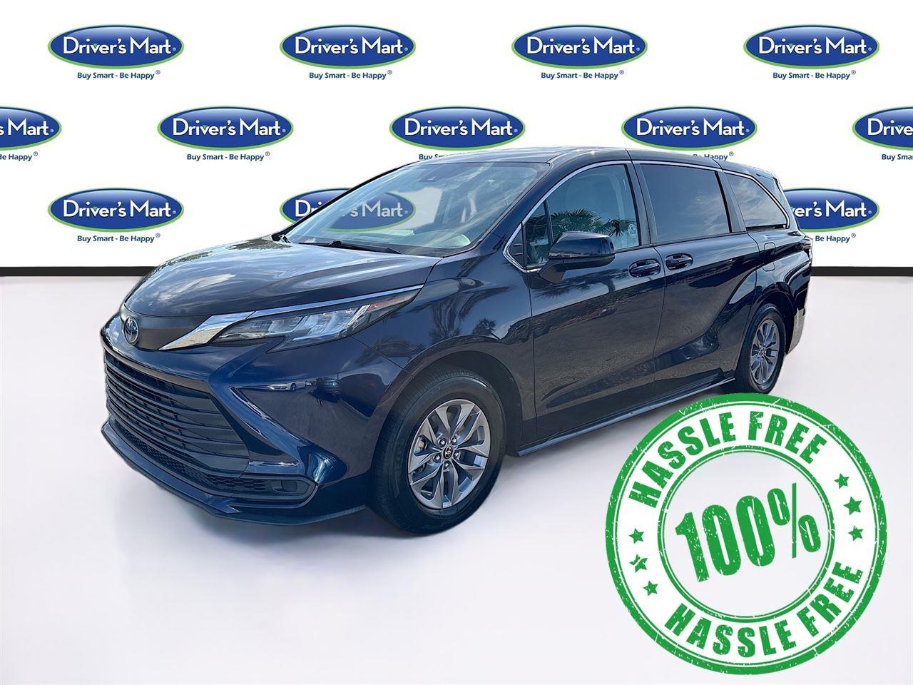 2022 Toyota Sienna LE 8-Passenger