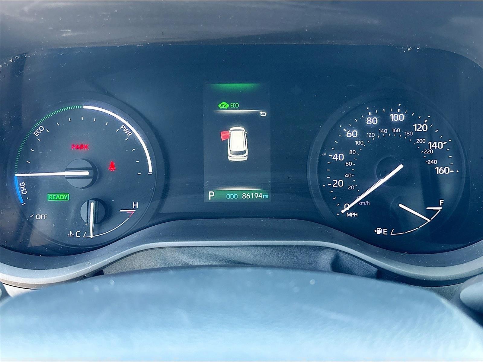 2022 Toyota Sienna LE 8-Passenger