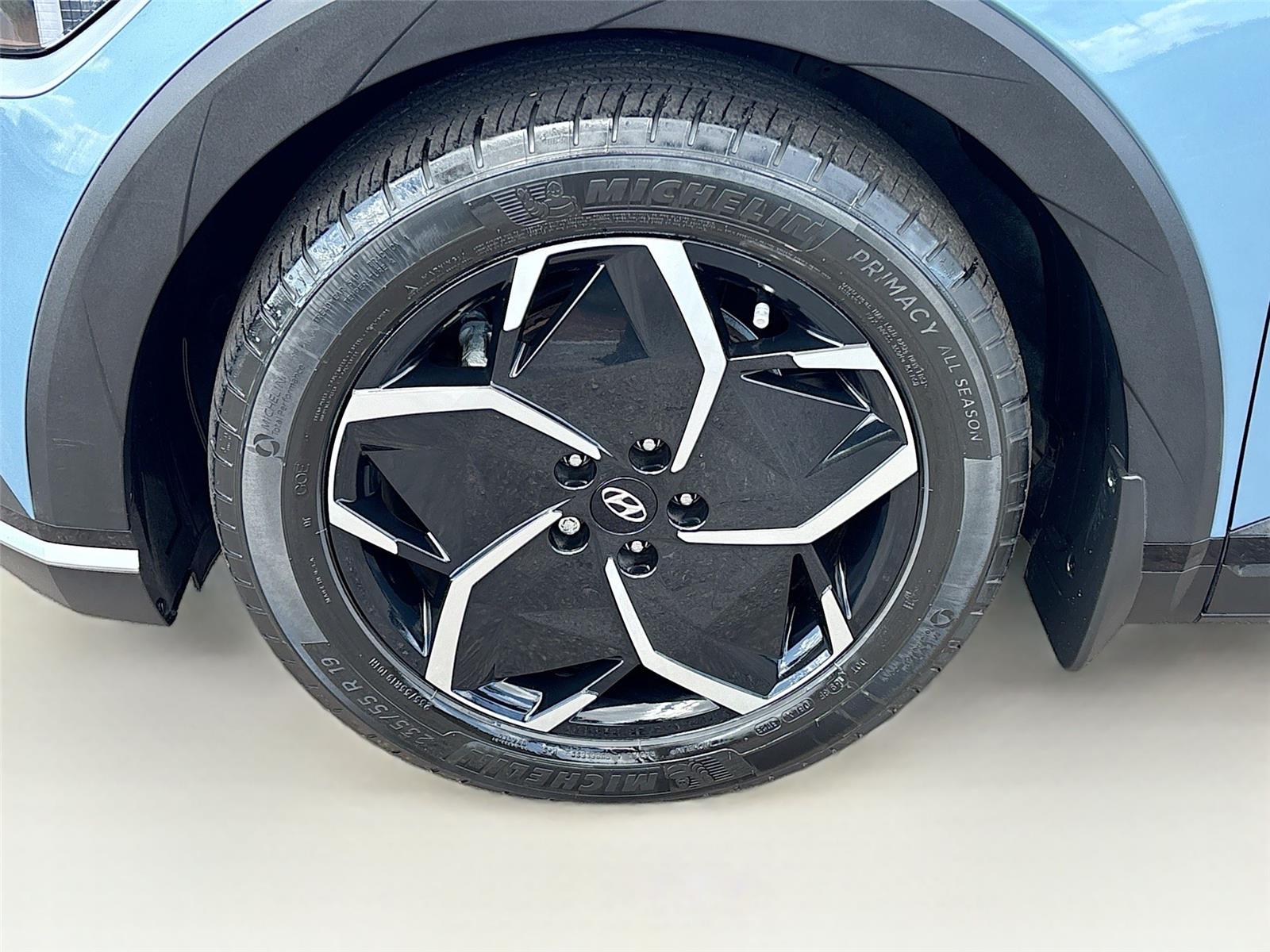 2024 Hyundai IONIQ 5 SE