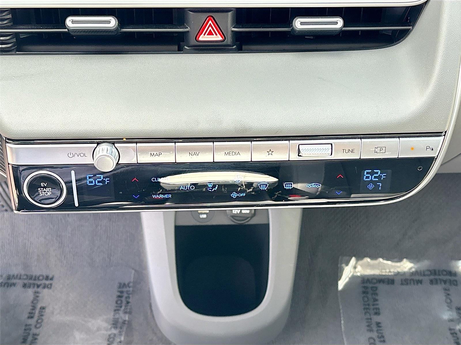 2024 Hyundai IONIQ 5 SE