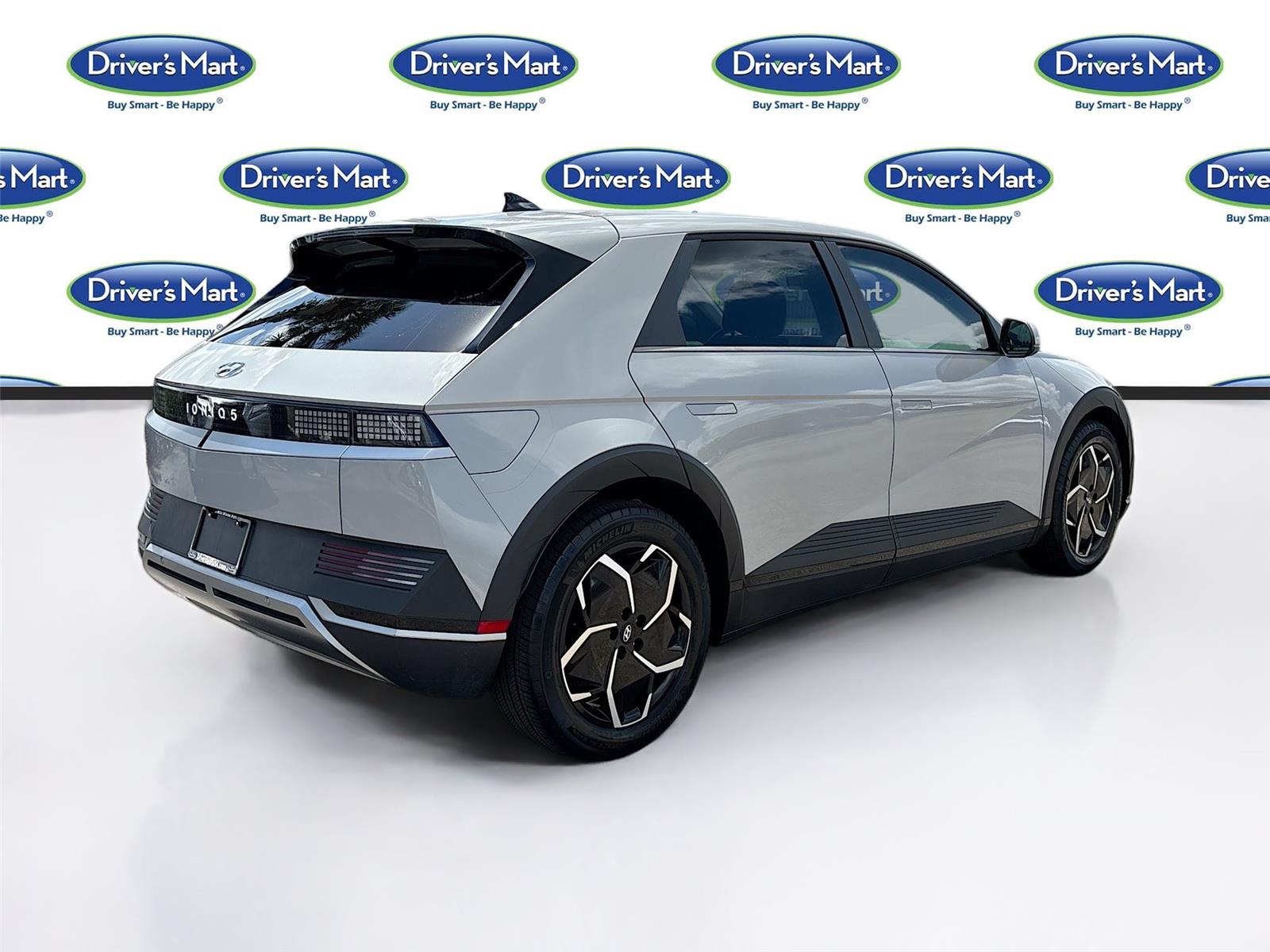 2024 Hyundai IONIQ 5 SE