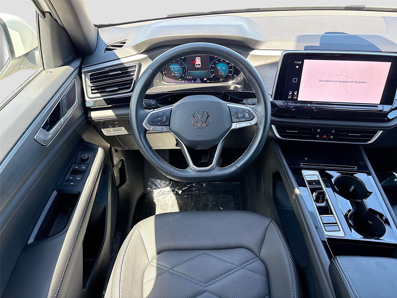 2025 Volkswagen Atlas Cross Sport 2.0T SE w/Technology