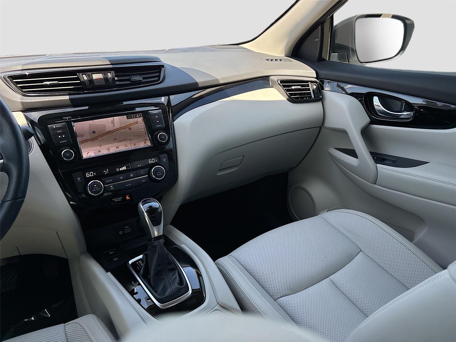 2022 Nissan Rogue Sport SL