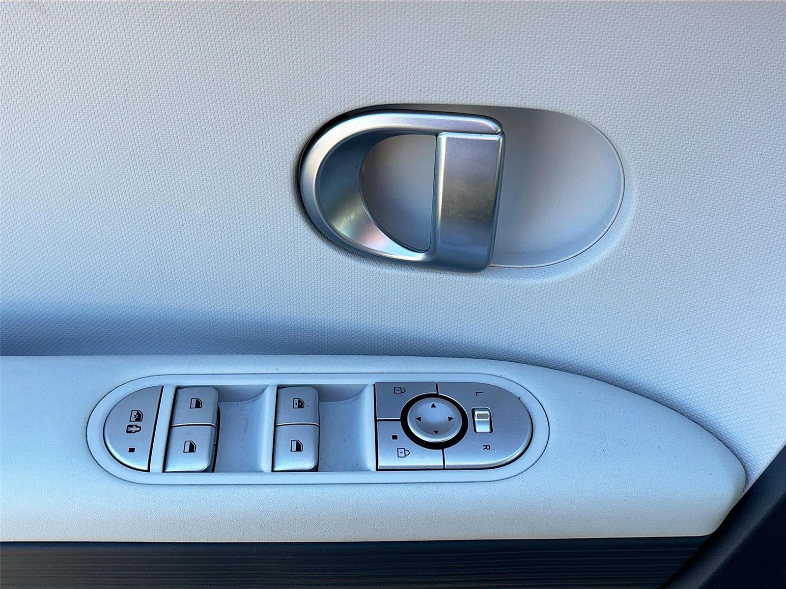 2022 Hyundai IONIQ 5 SE