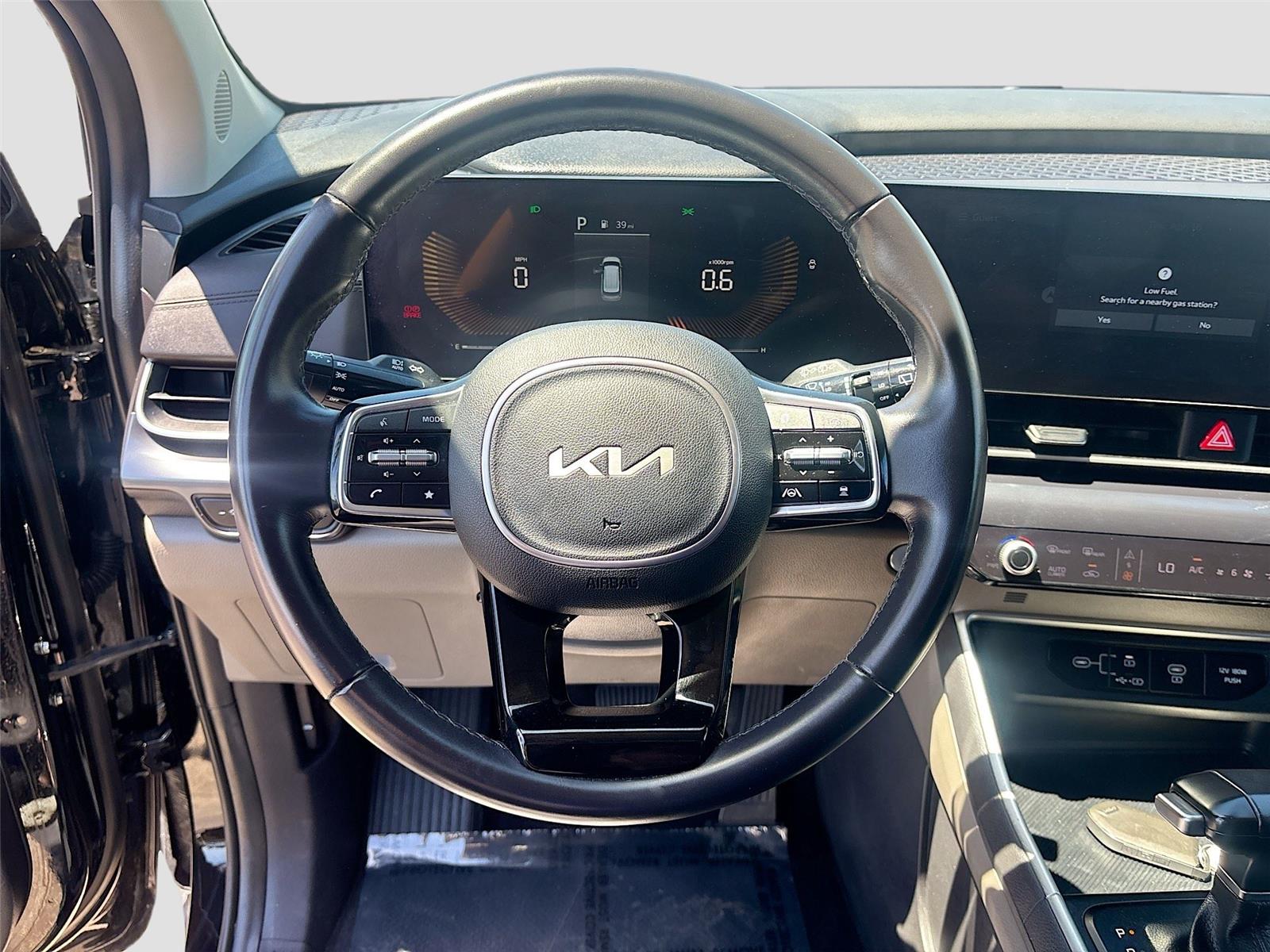 2025 Kia Carnival LXS