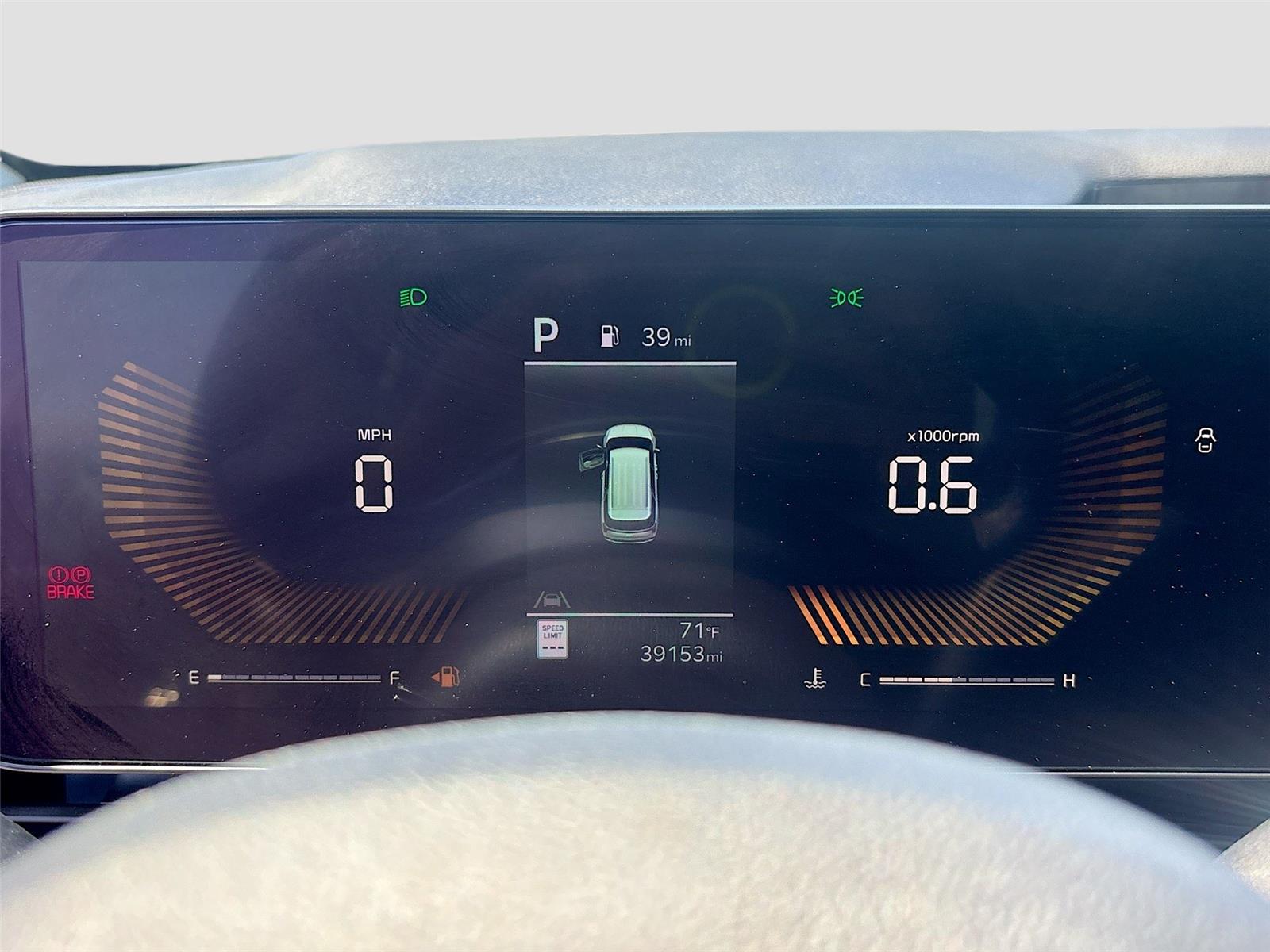 2025 Kia Carnival LXS