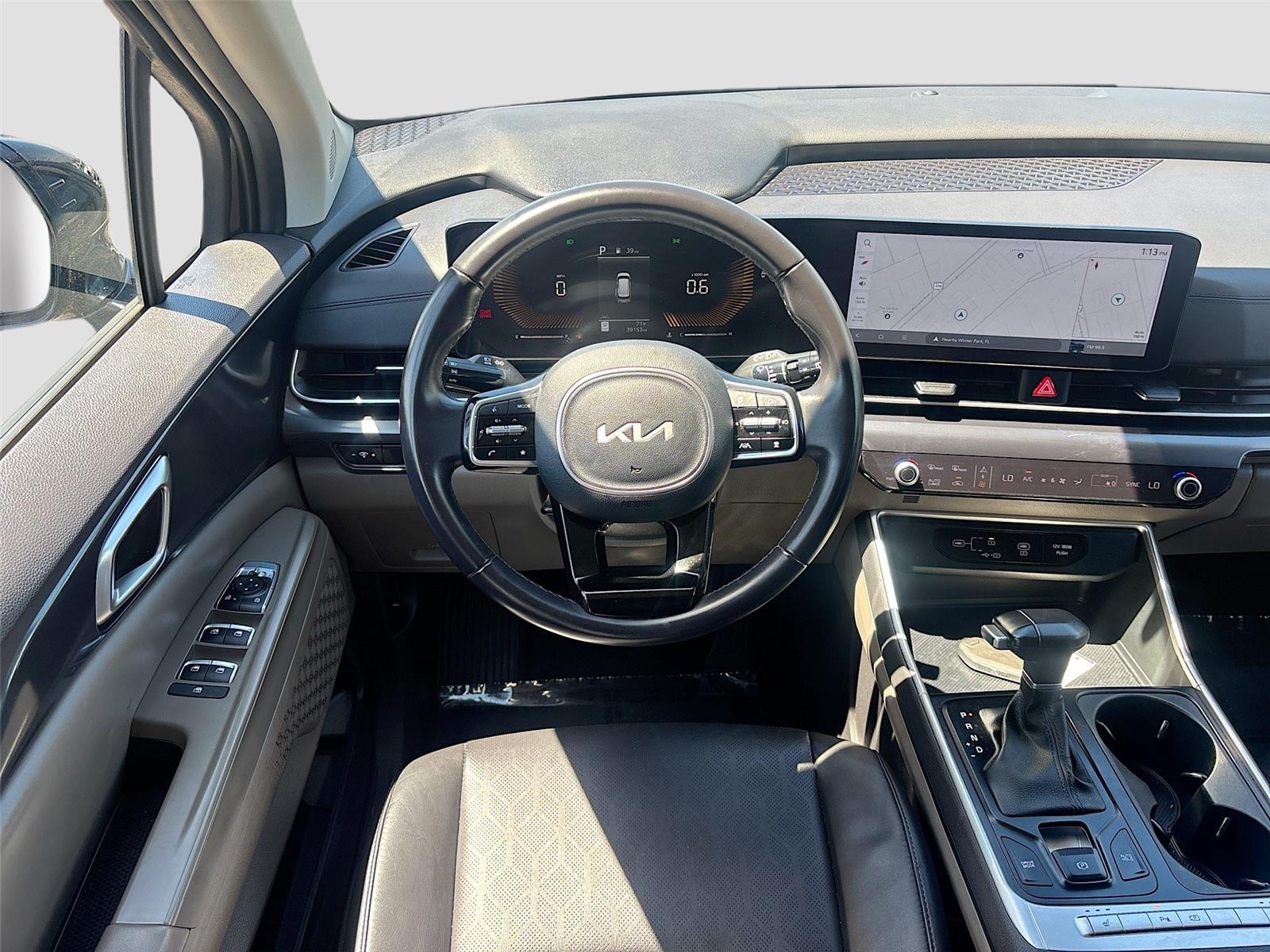 2025 Kia Carnival LXS