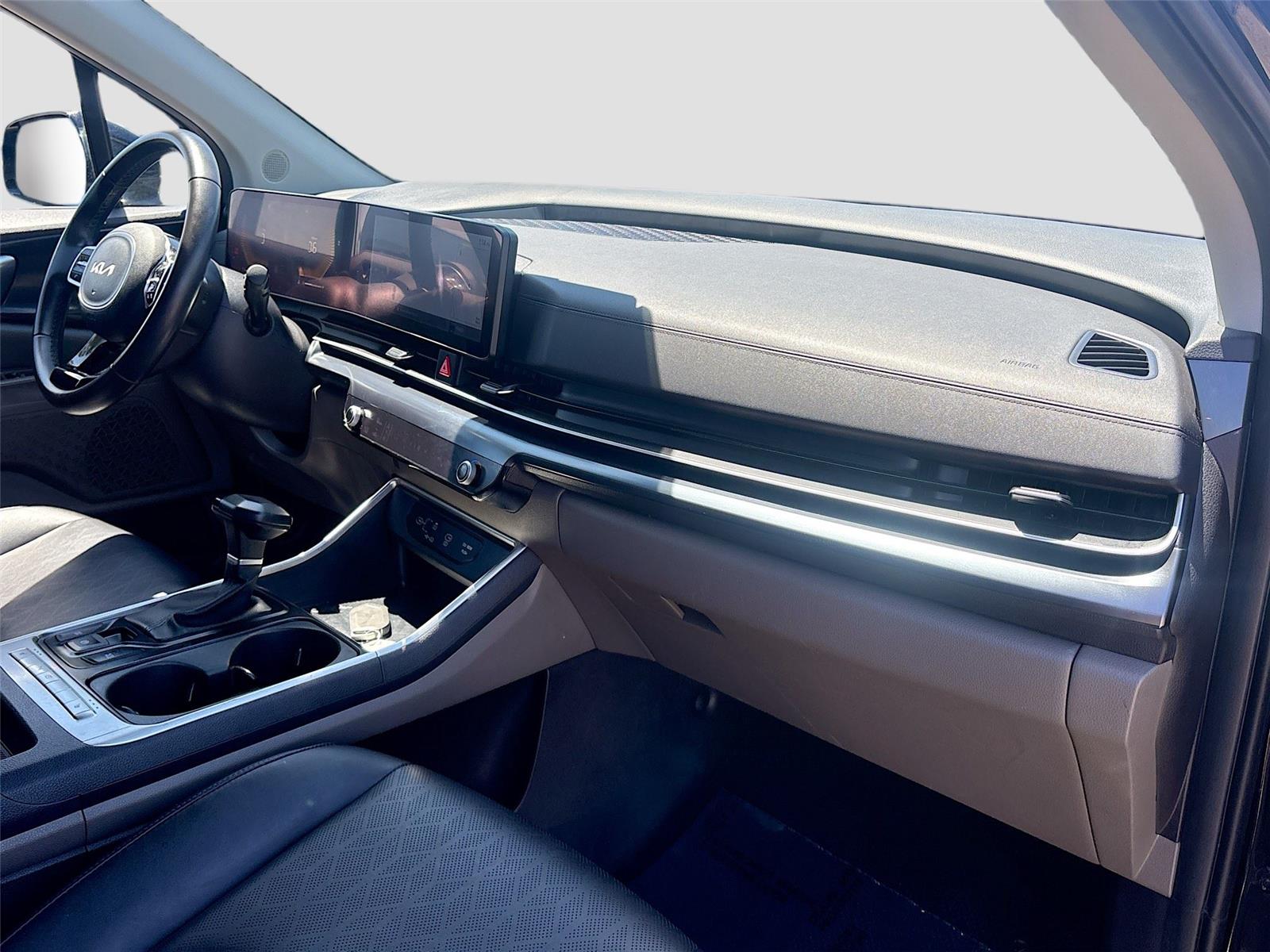 2025 Kia Carnival LXS