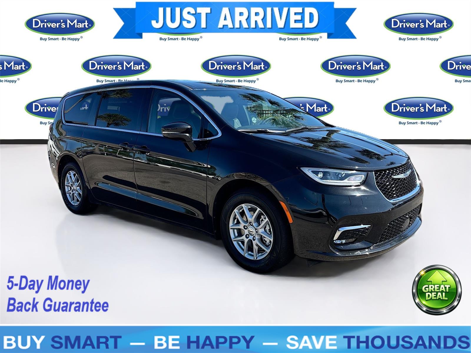 2025 Chrysler Pacifica Select