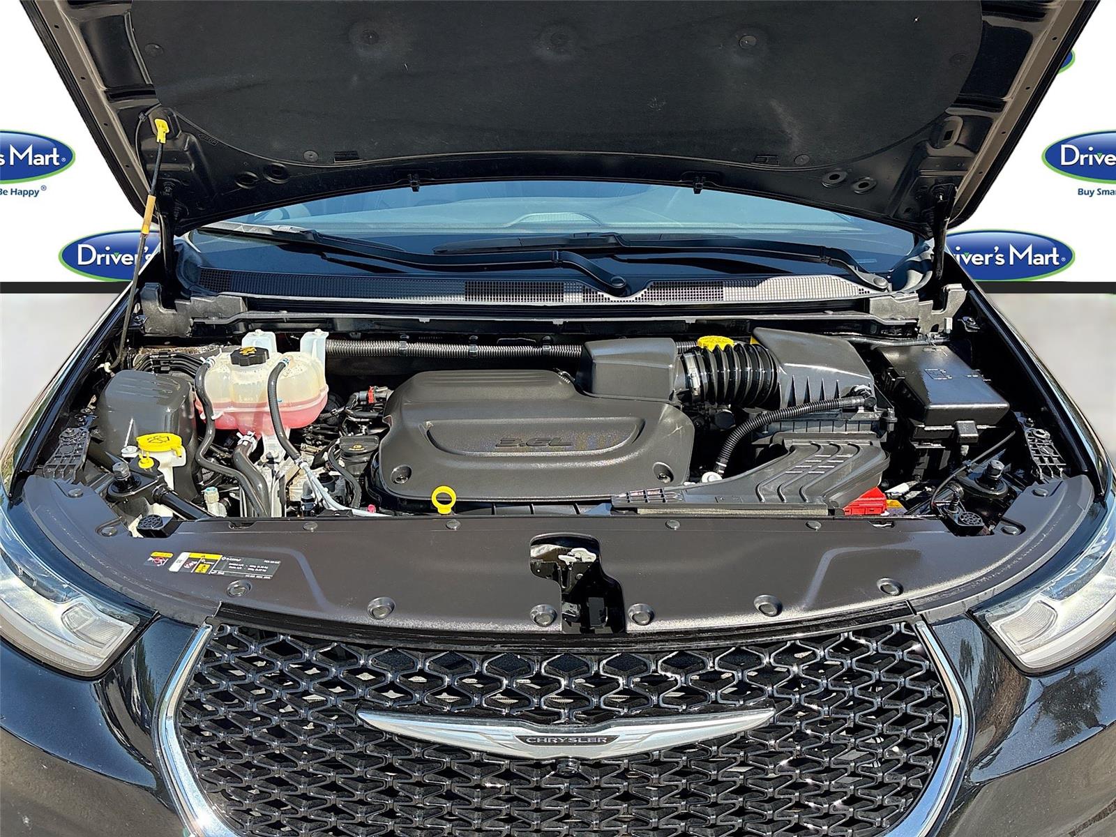 2025 Chrysler Pacifica Select