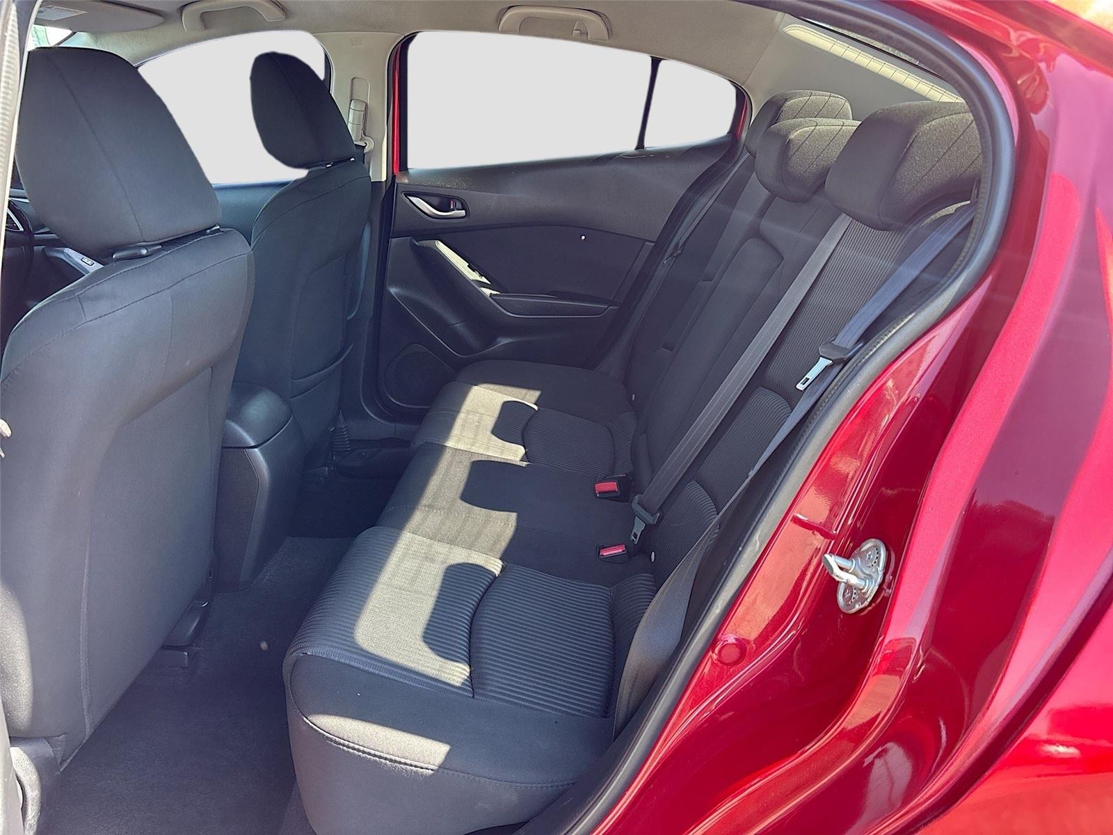 2016 Mazda Mazda3 i Sport