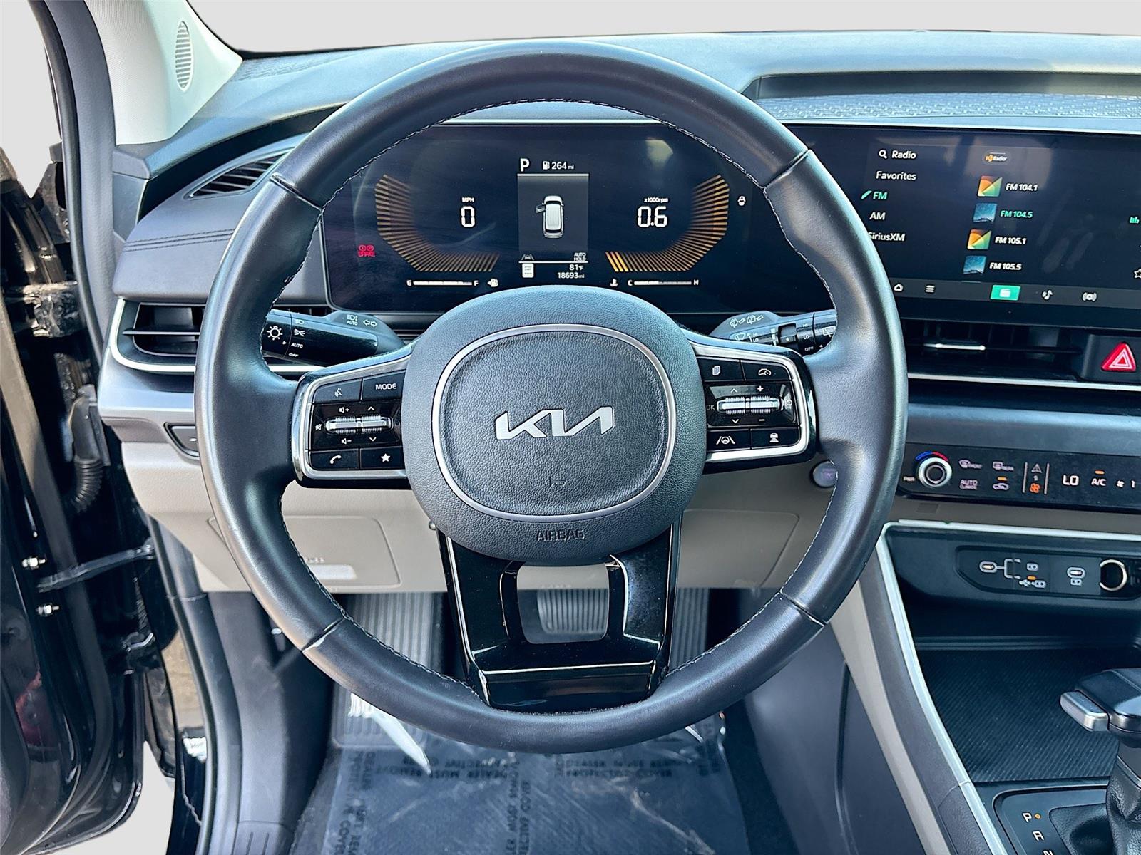 2025 Kia Carnival LXS