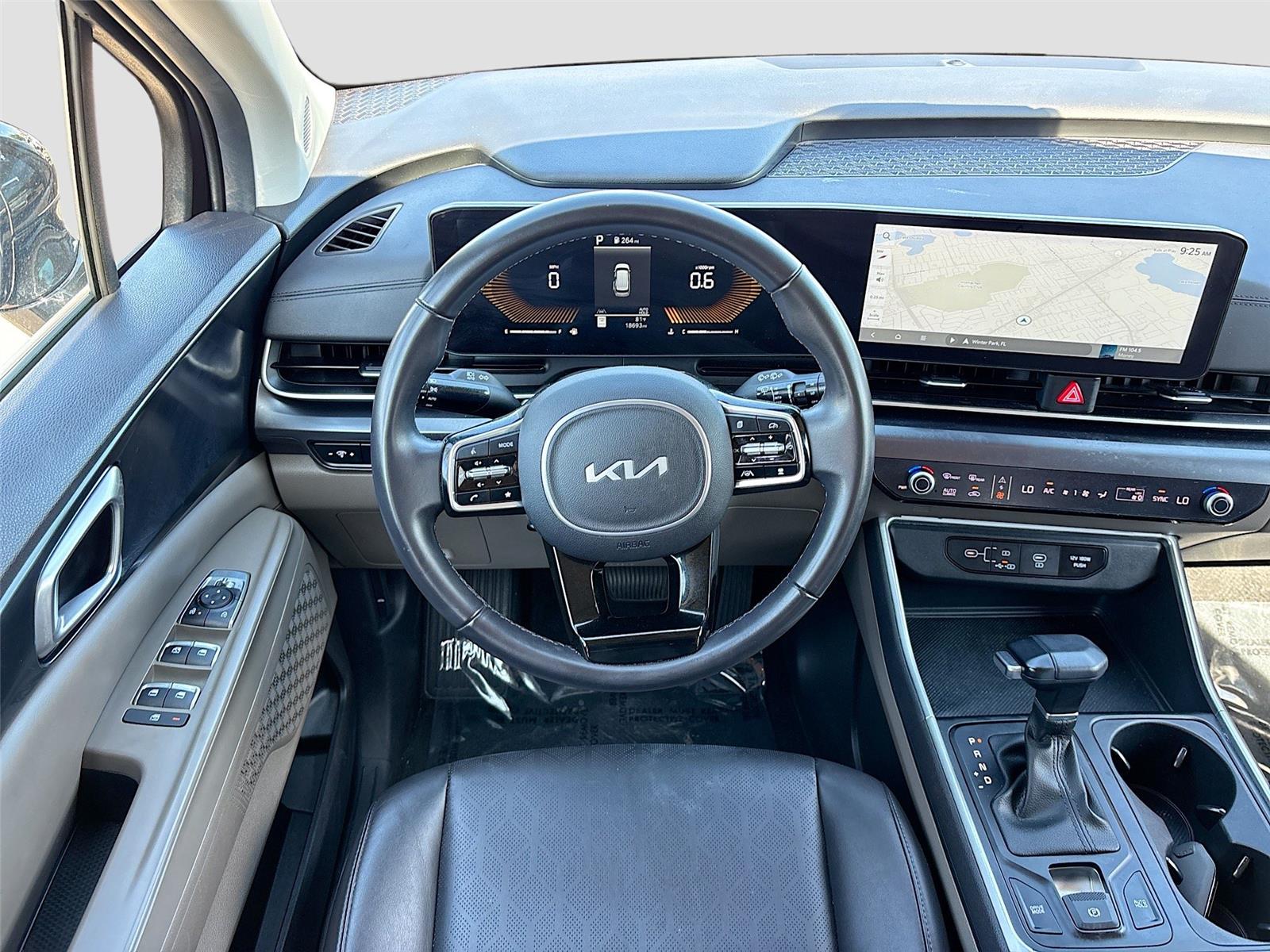 2025 Kia Carnival LXS