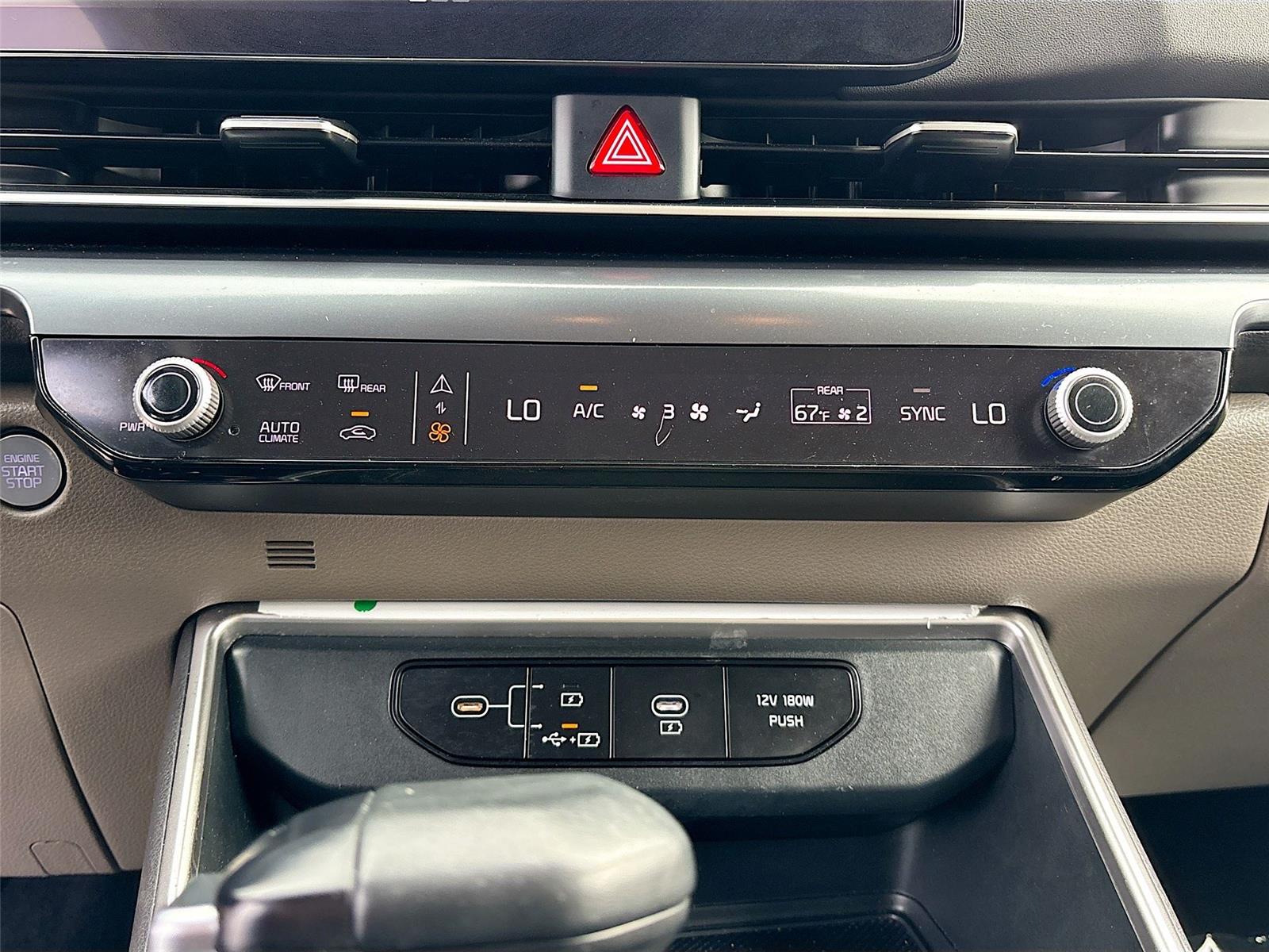 2025 Kia Carnival LXS