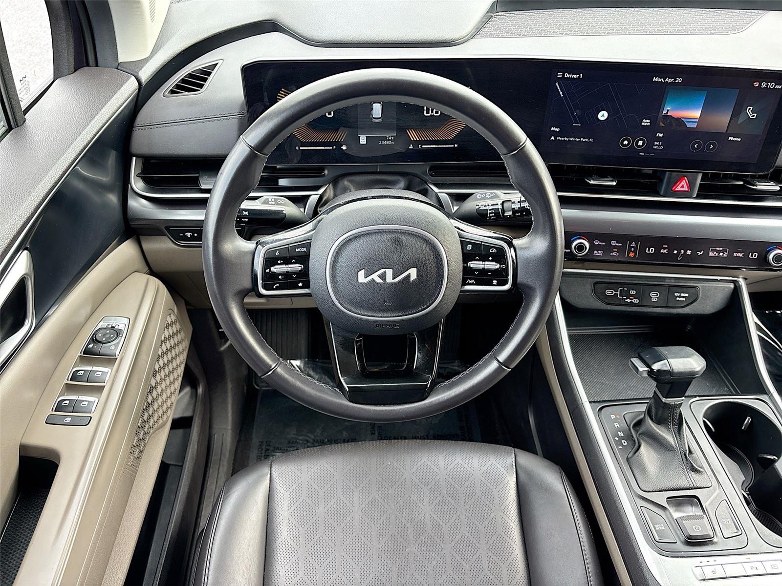 2025 Kia Carnival LXS