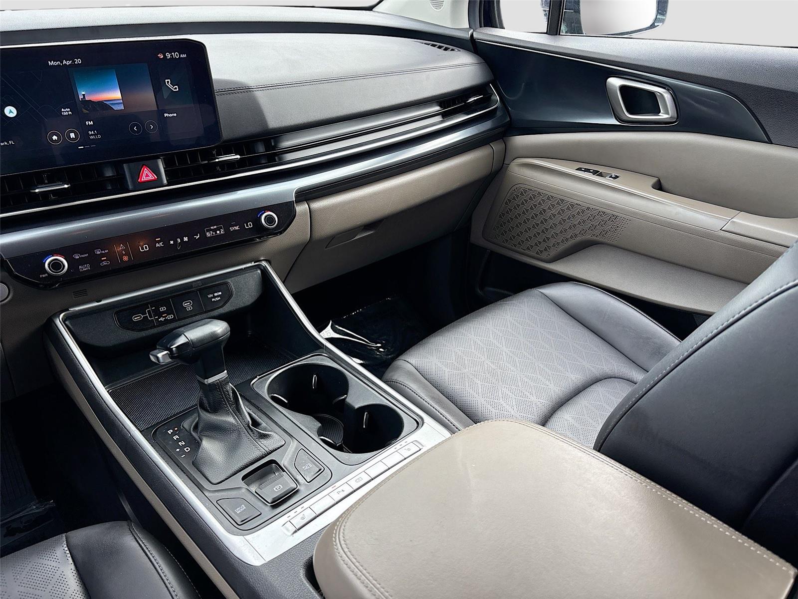 2025 Kia Carnival LXS