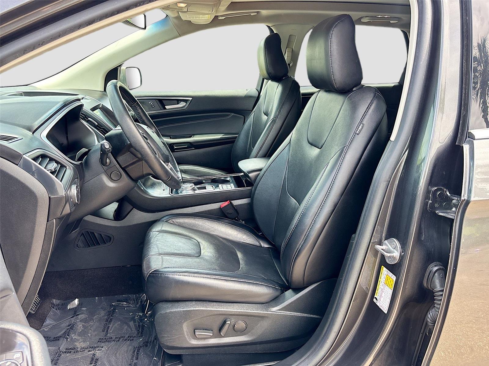 2020 Ford Edge Titanium