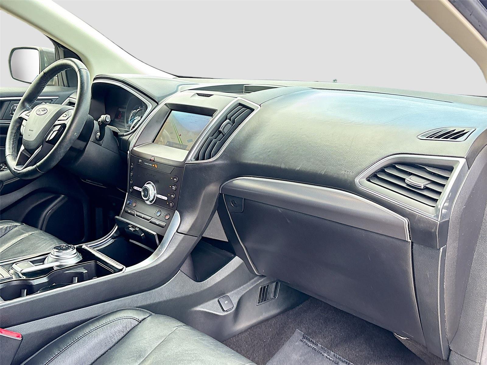 2020 Ford Edge Titanium