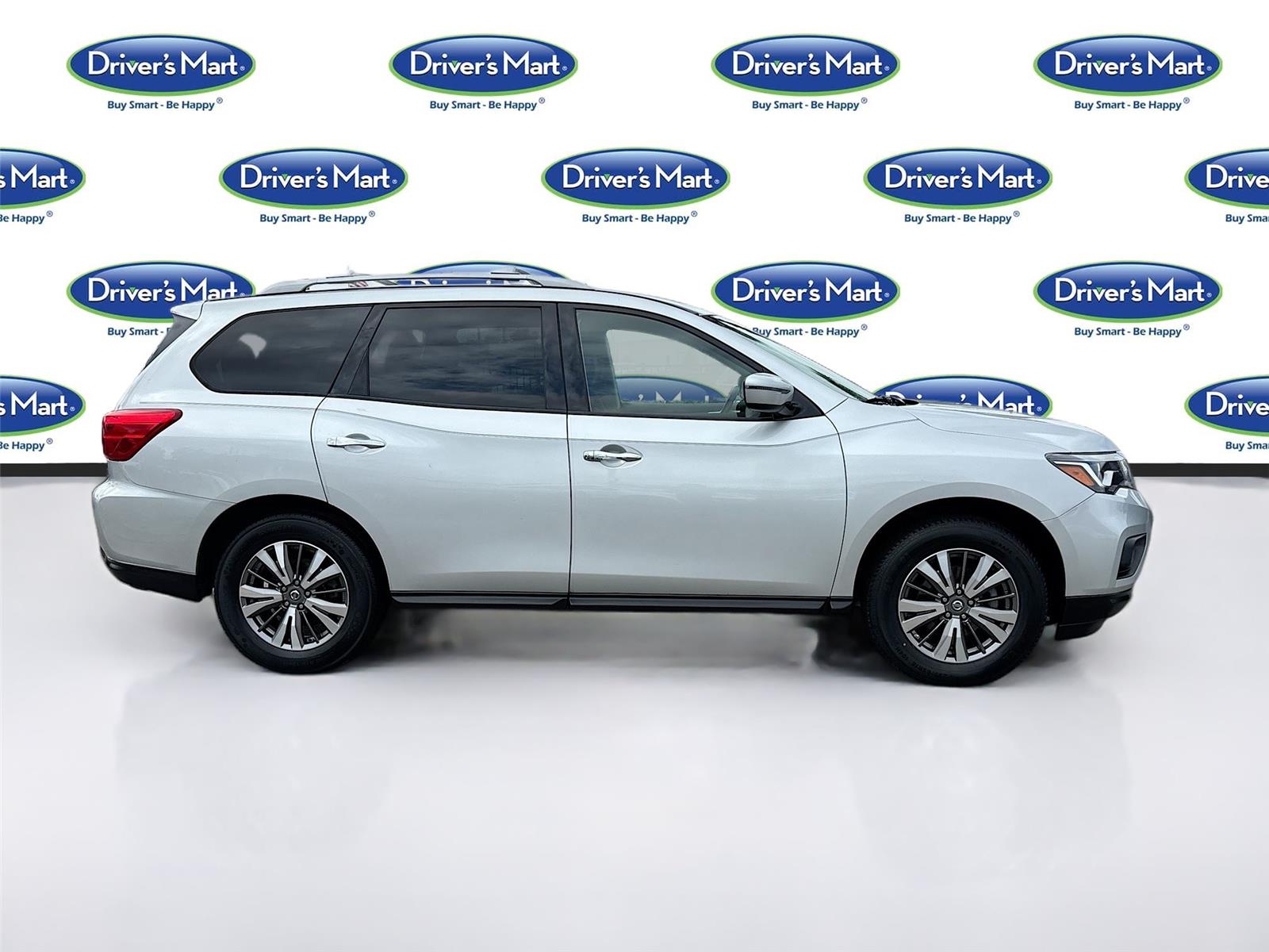 2019 Nissan Pathfinder SV