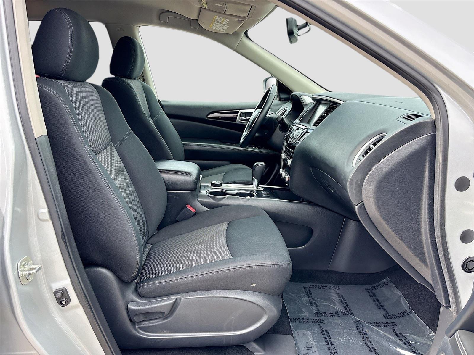 2019 Nissan Pathfinder SV