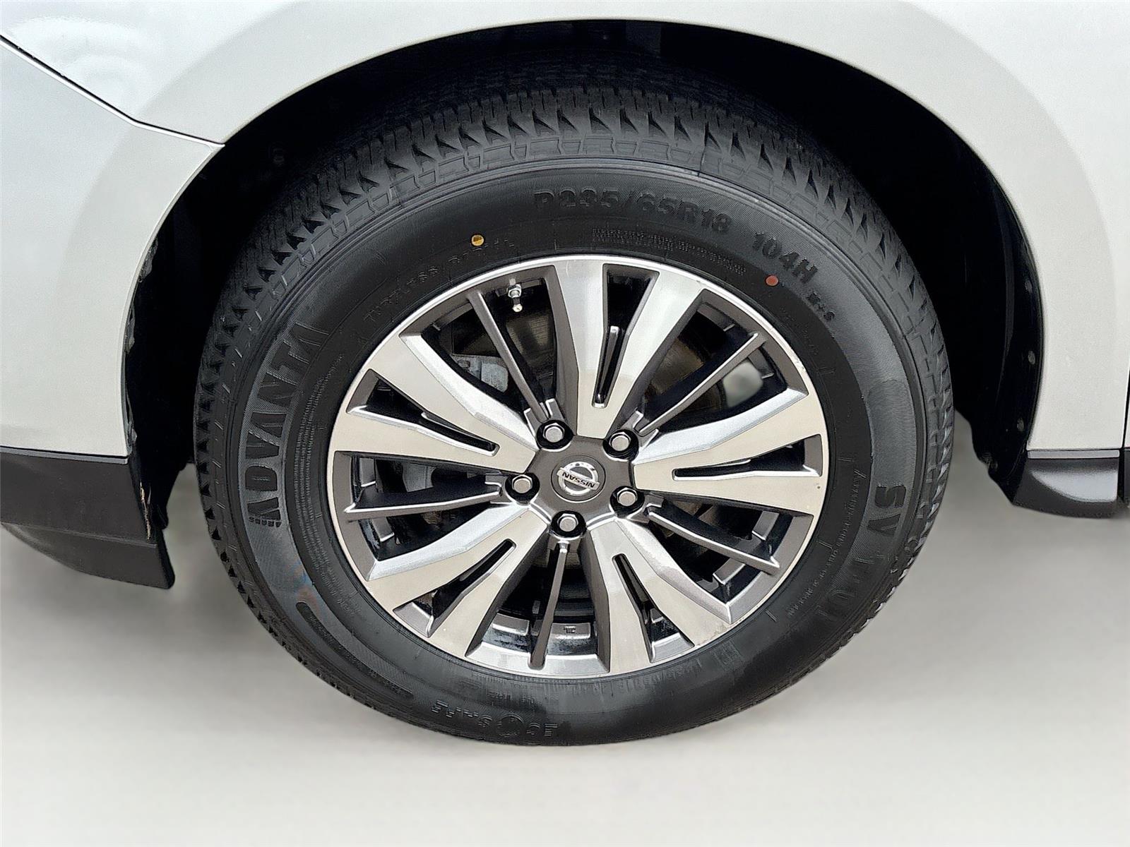 2019 Nissan Pathfinder SV