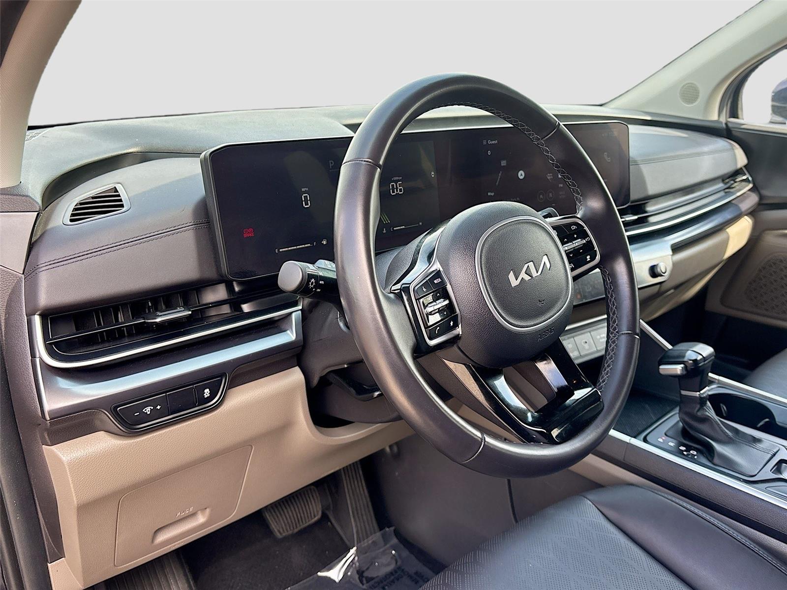 2025 Kia Carnival LXS