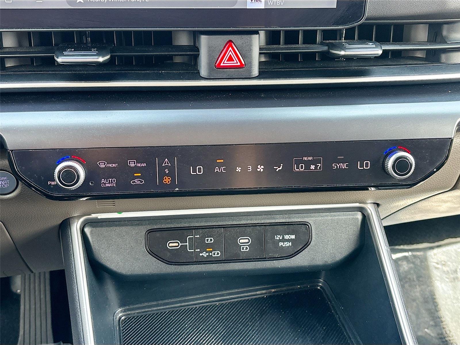 2025 Kia Carnival LXS