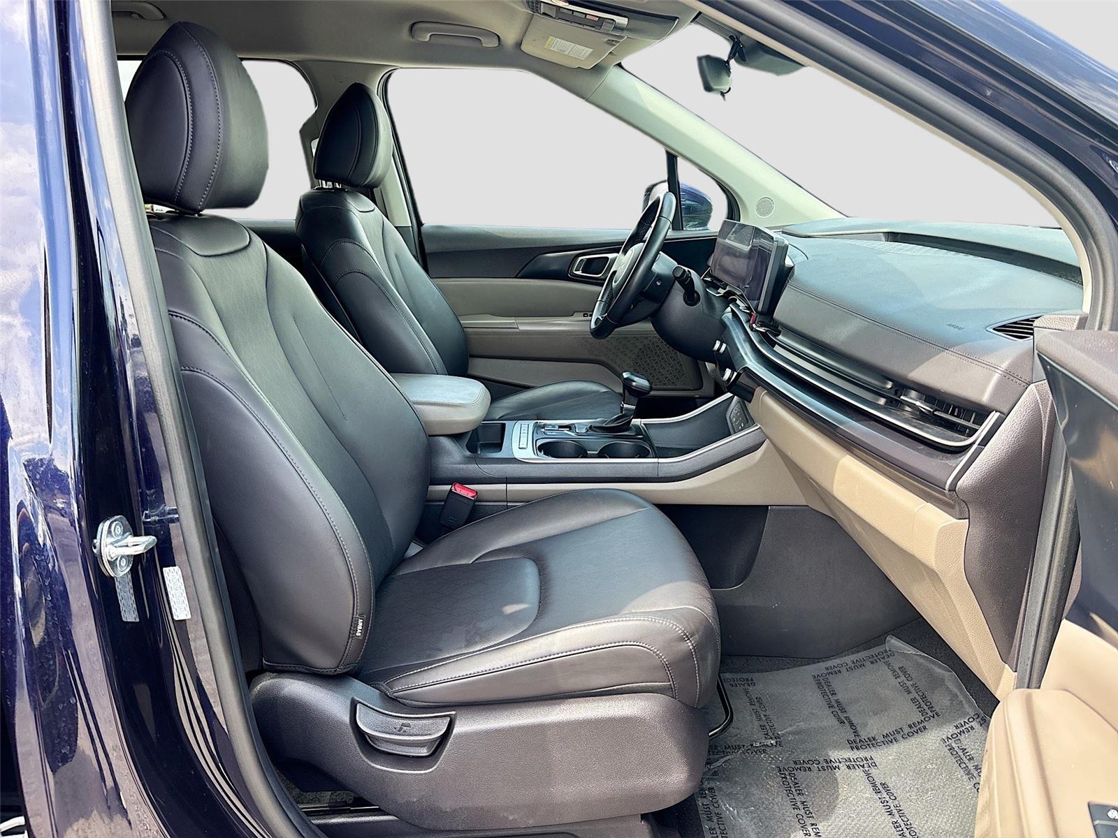 2025 Kia Carnival LXS