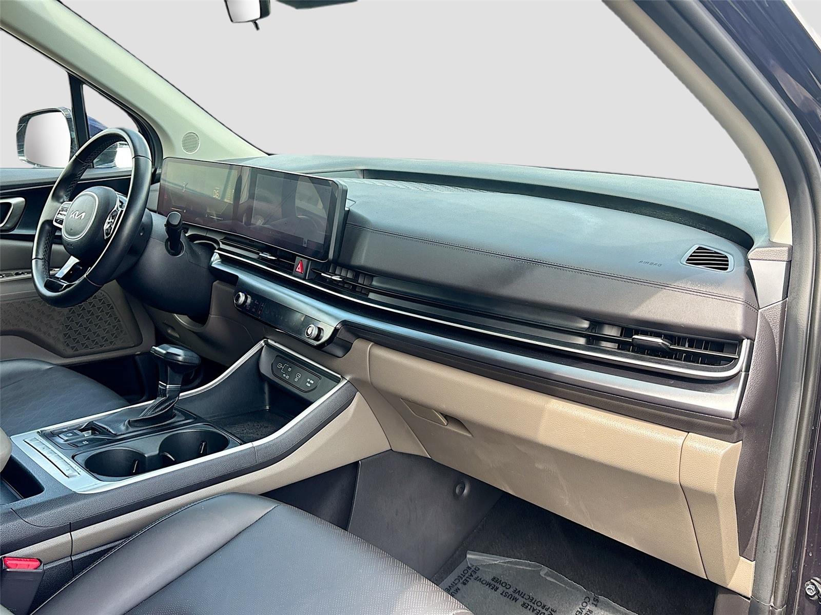 2025 Kia Carnival LXS