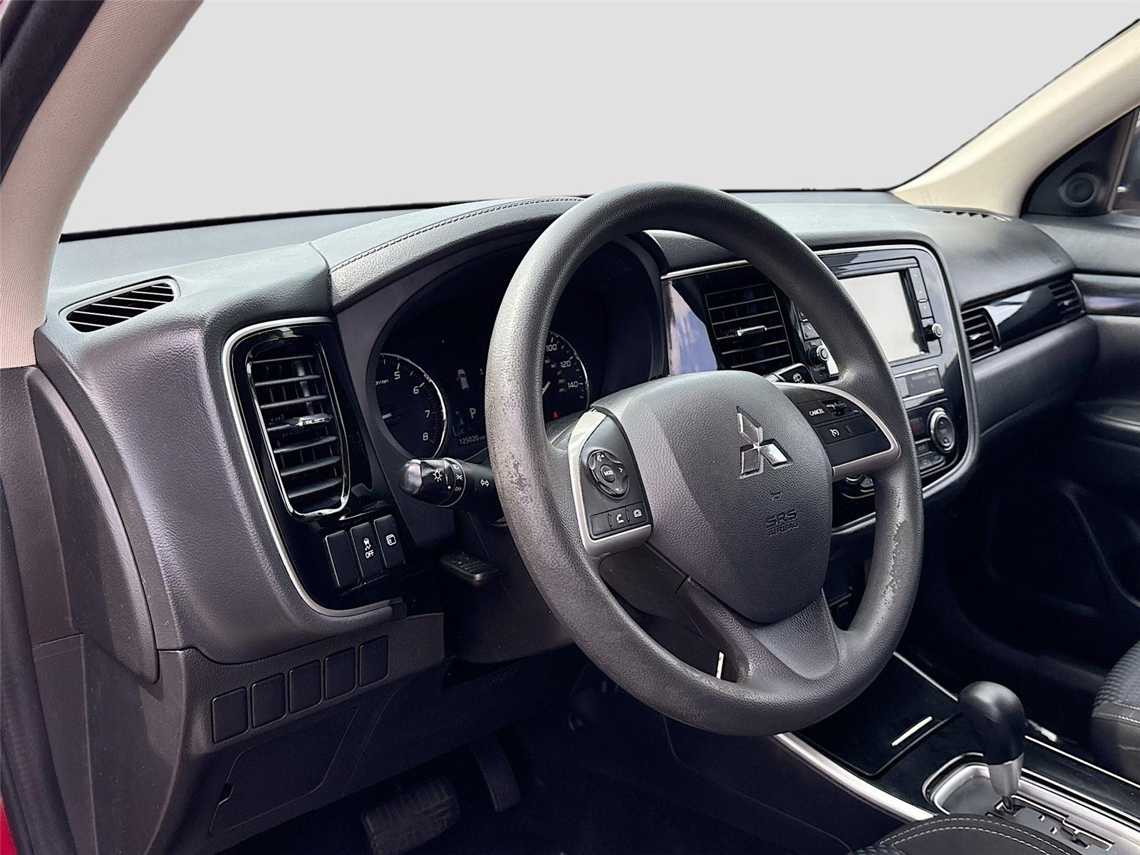 2019 Mitsubishi Outlander ES