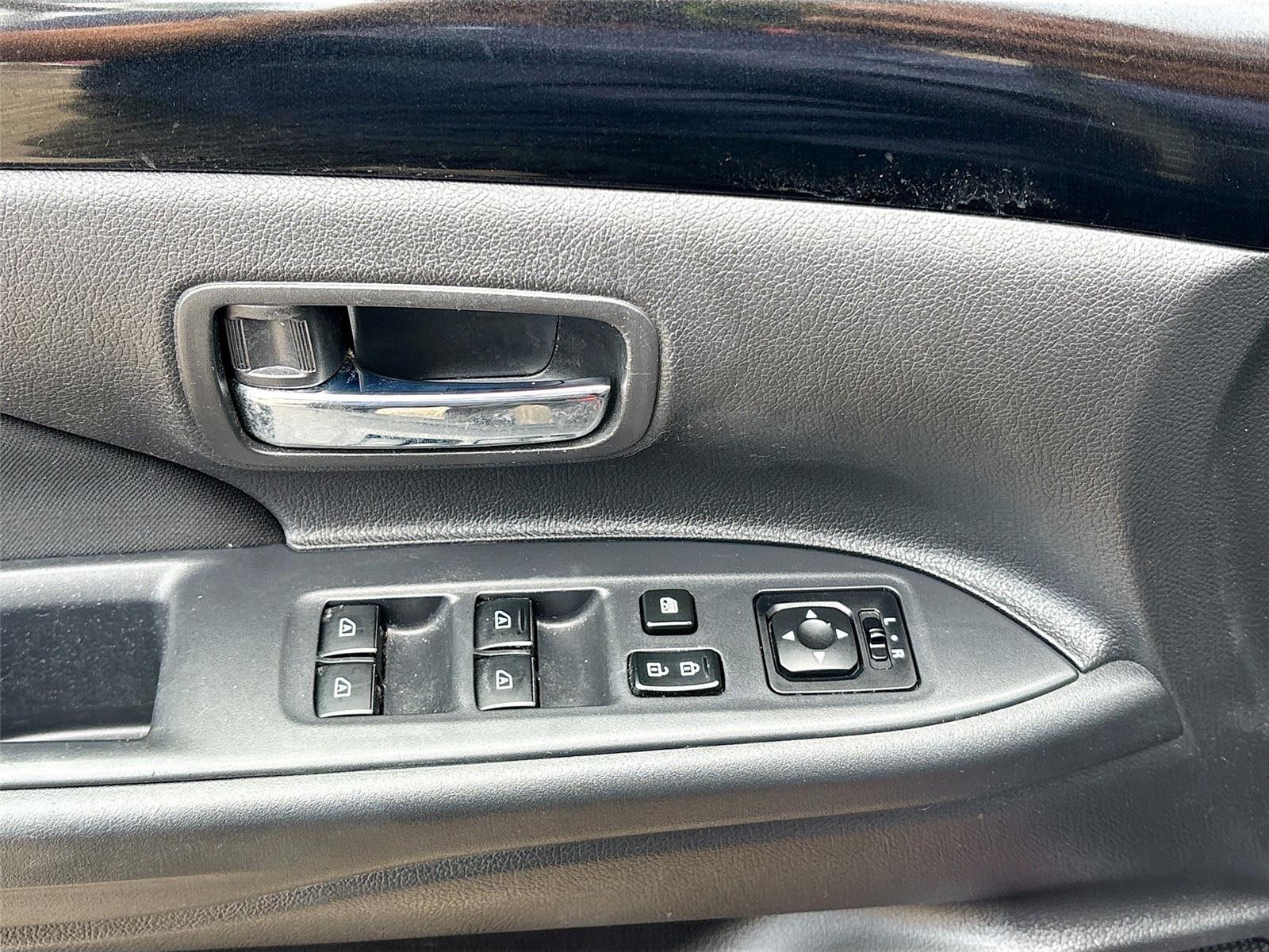 2019 Mitsubishi Outlander ES