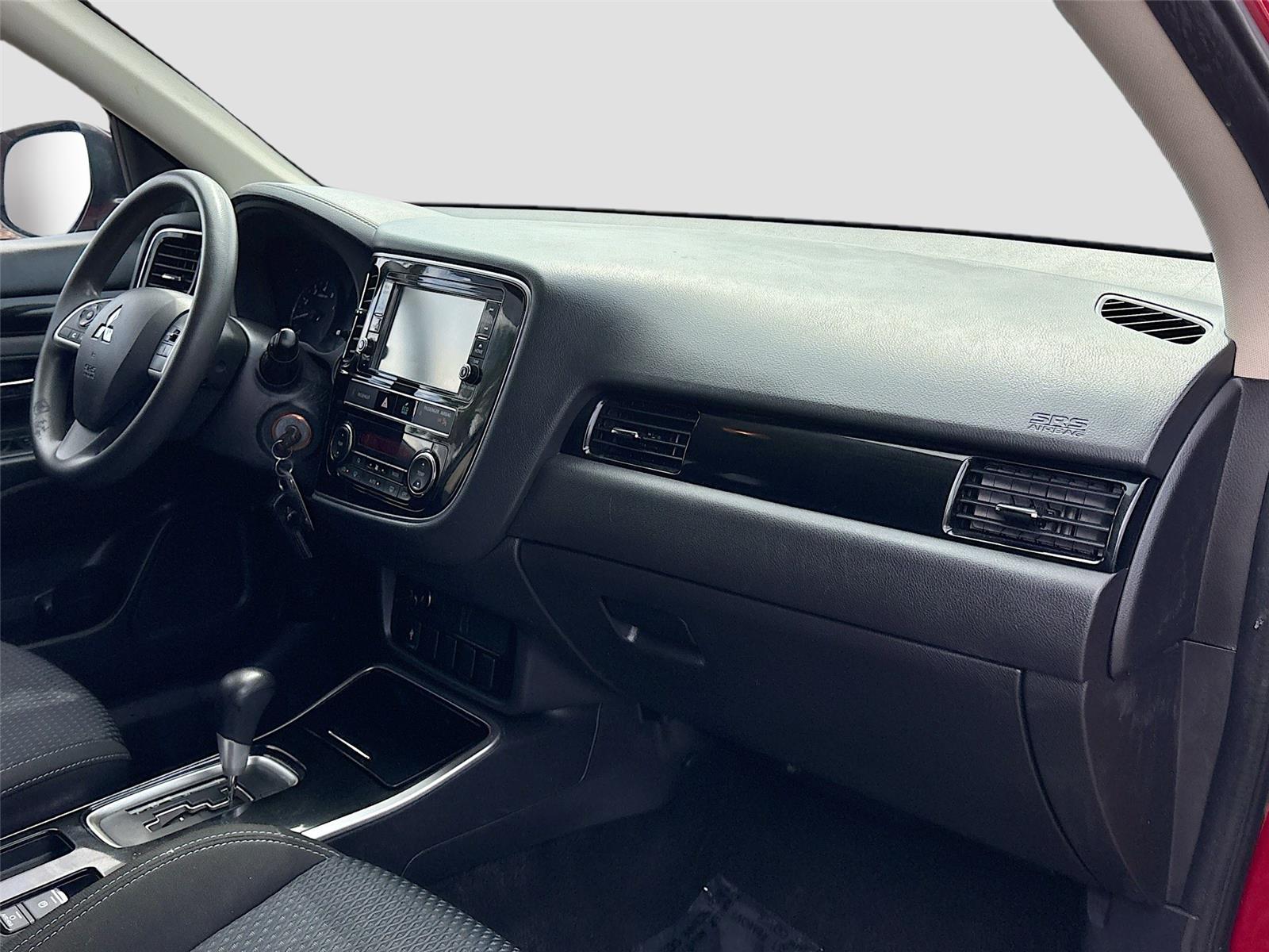 2019 Mitsubishi Outlander ES